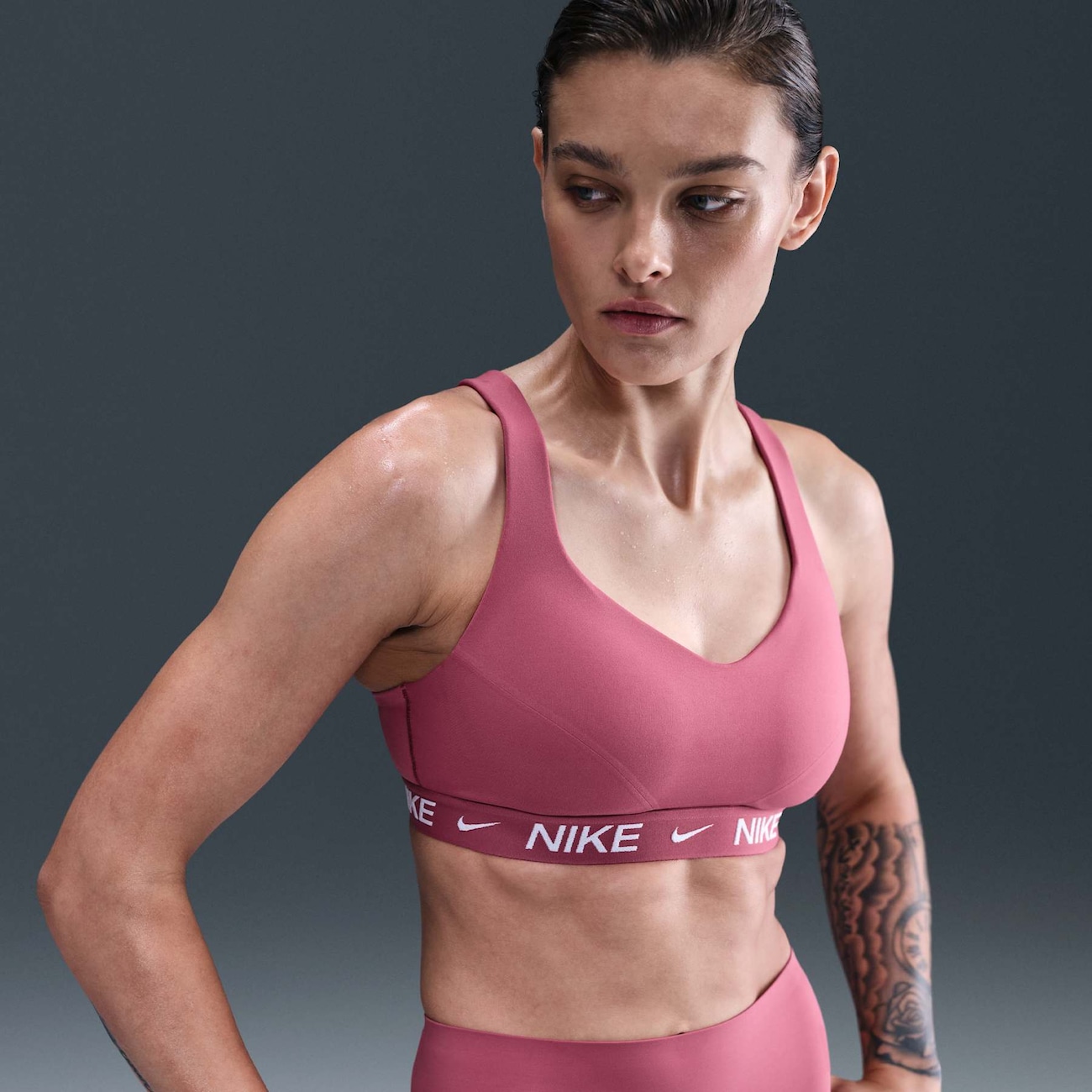 Top Nike Indy Feminino