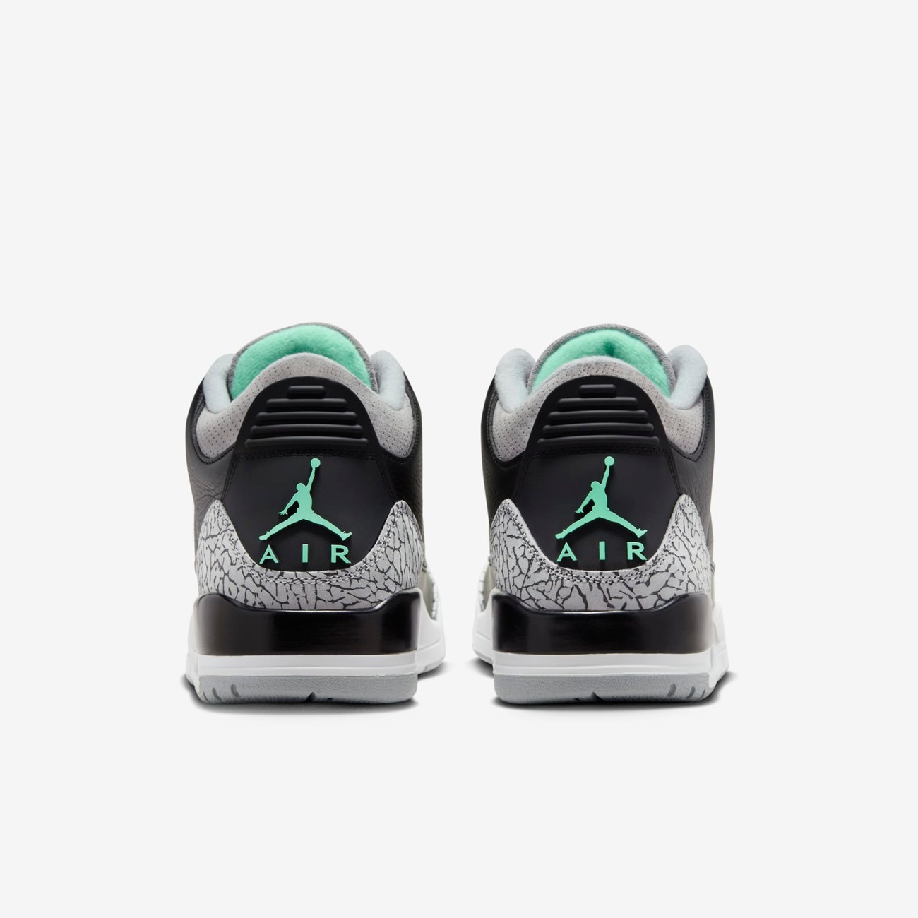 Air Jordan 3 Retro - Nike