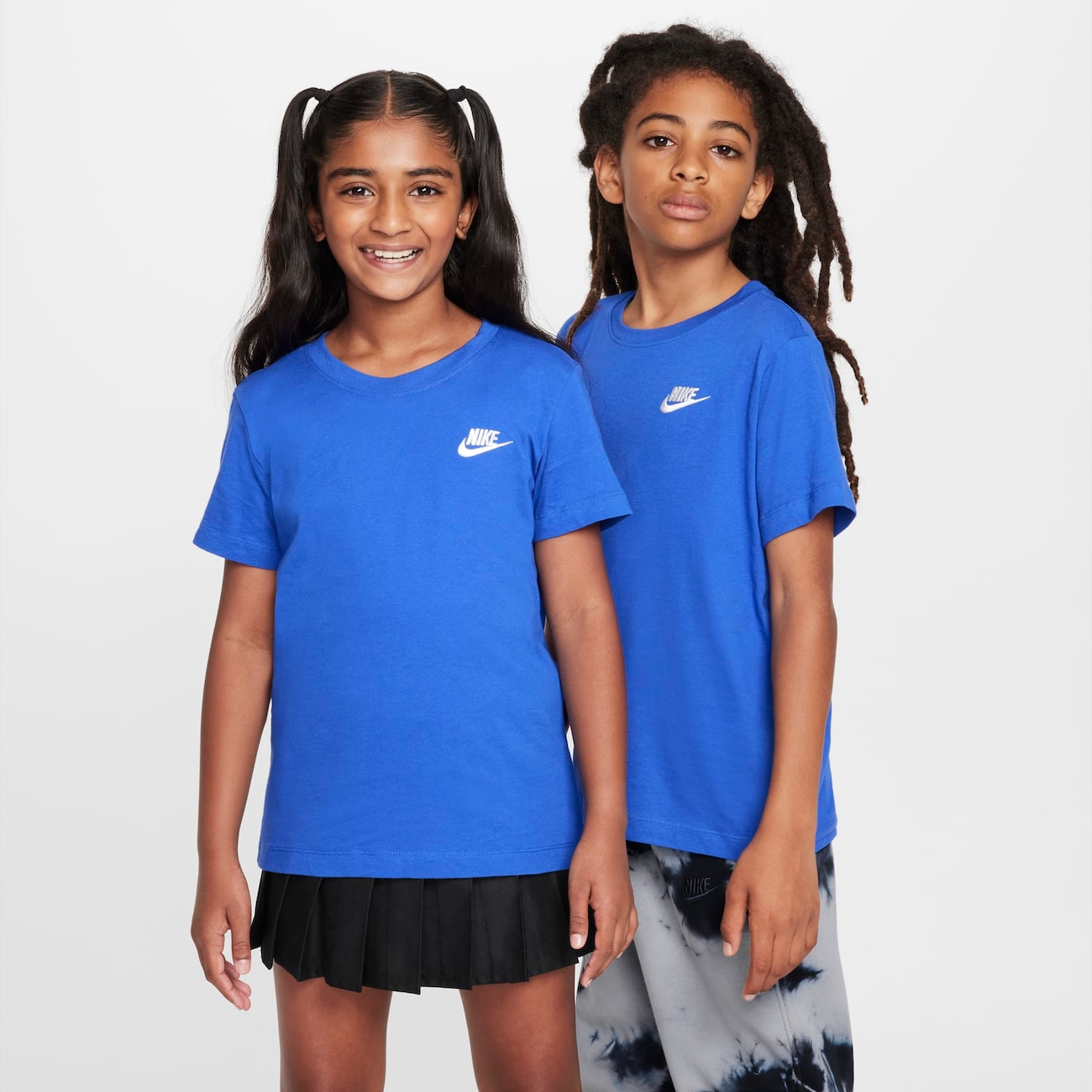 Camiseta Nike Sportswear Futura Infantil