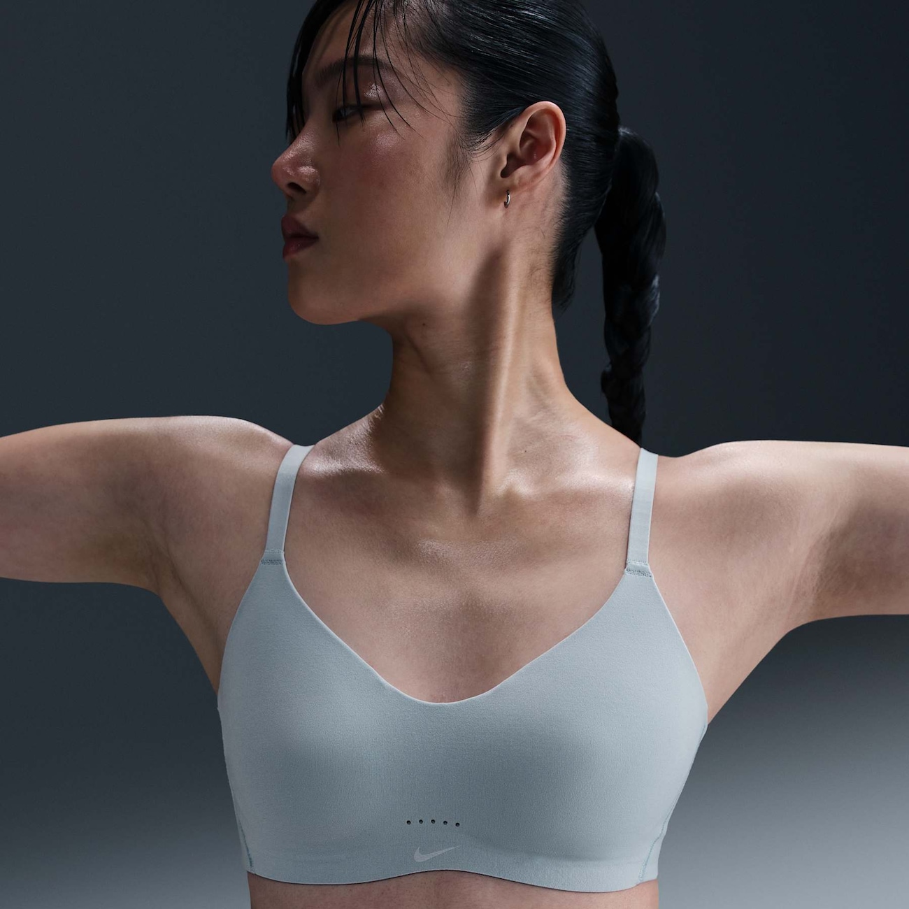 Top Nike Alate Coverage Feminino