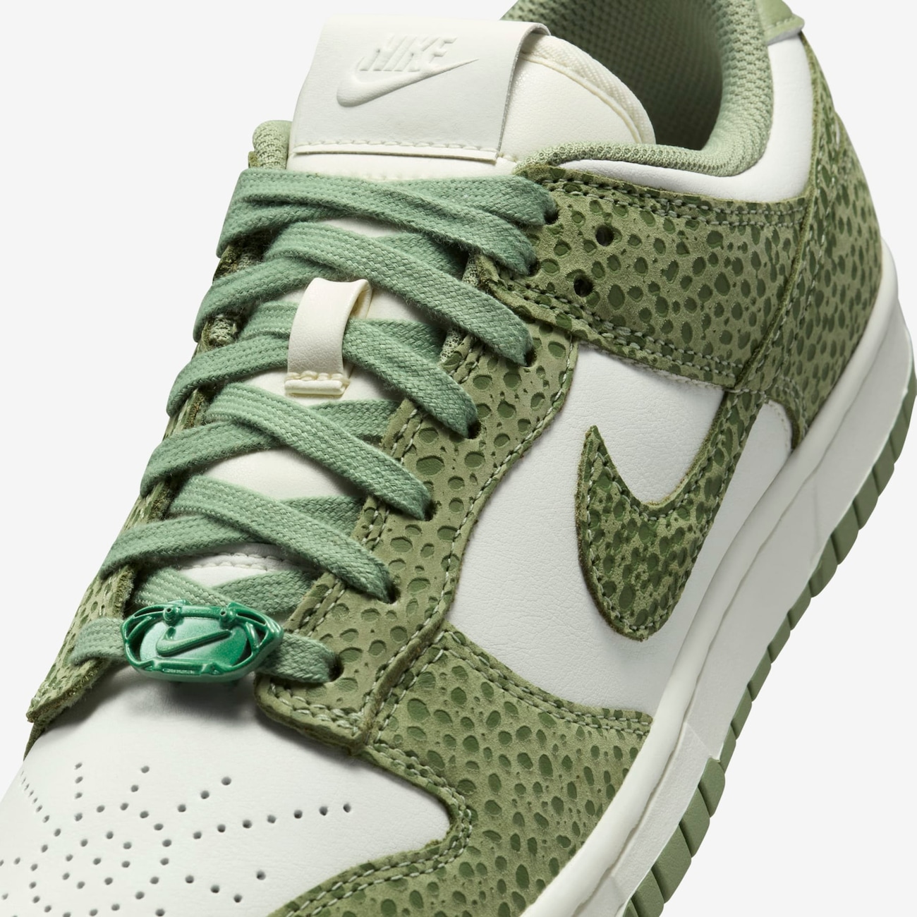 Women's Dunk Low Oil Green - Nike