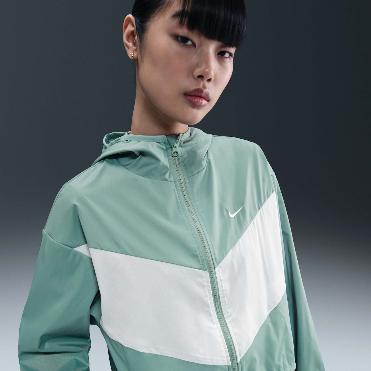 Jaqueta Nike Sportswear Windrunner Feminina