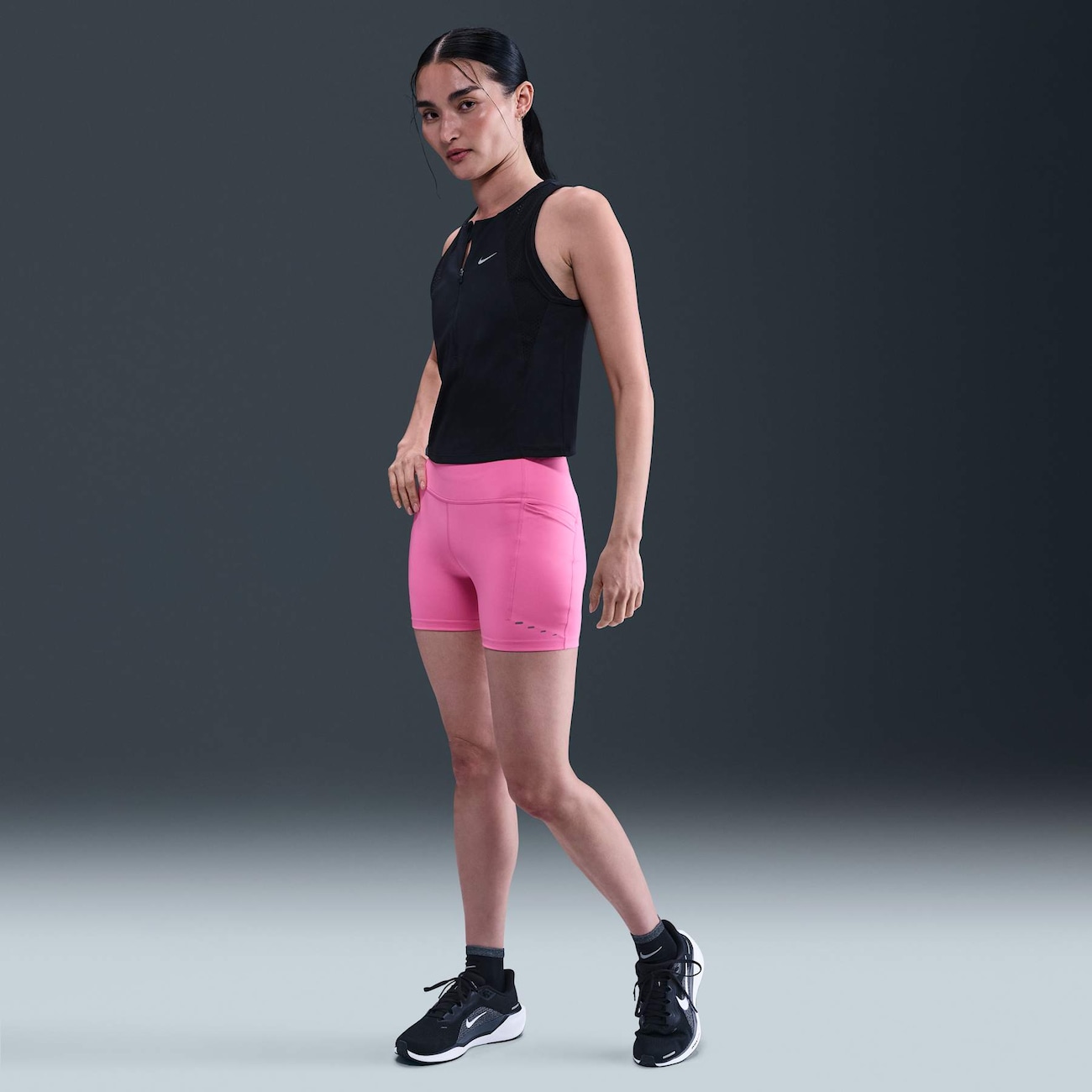 Shorts Nike Dri-FIT Swift Feminino