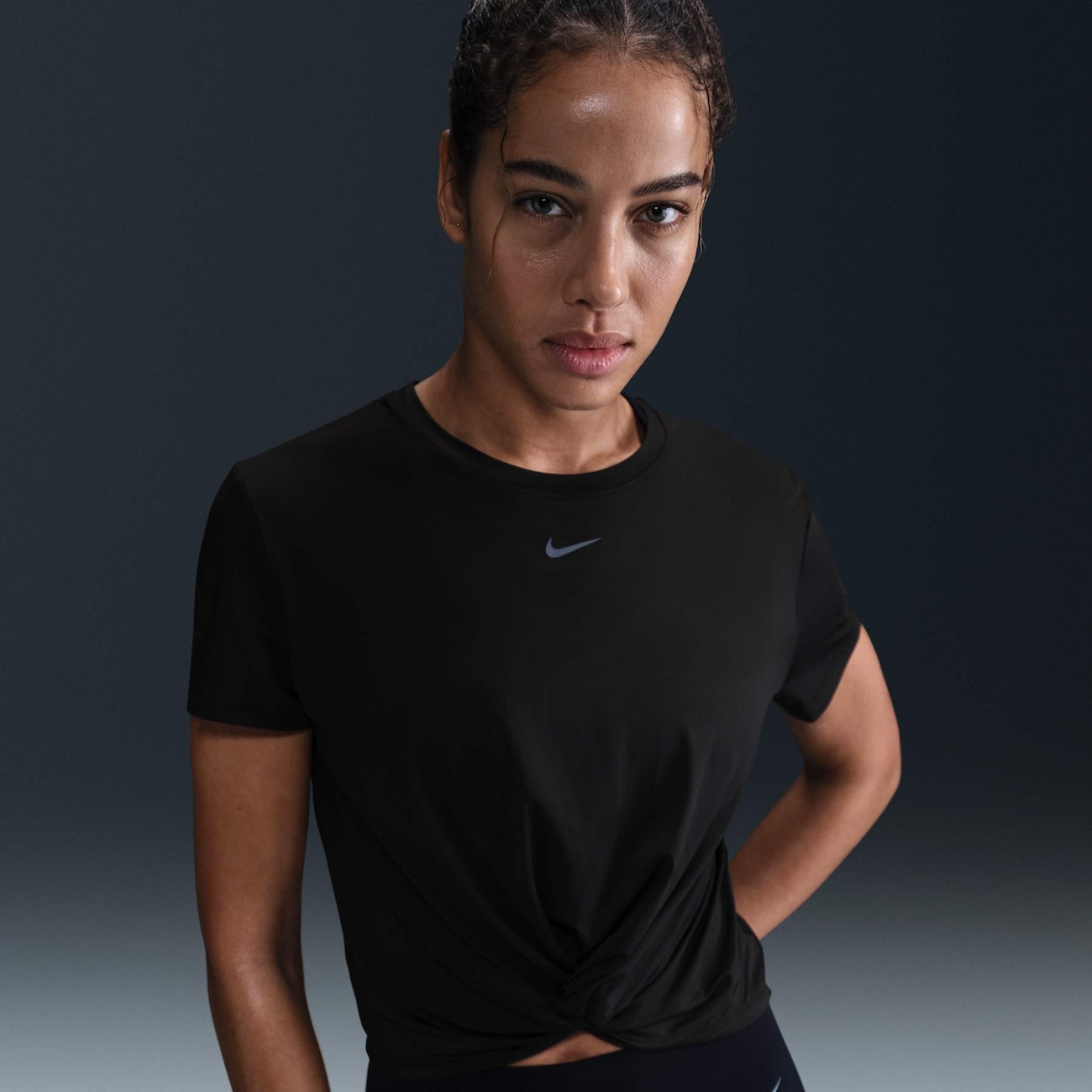 Camiseta Nike One Classic Cropped Feminina