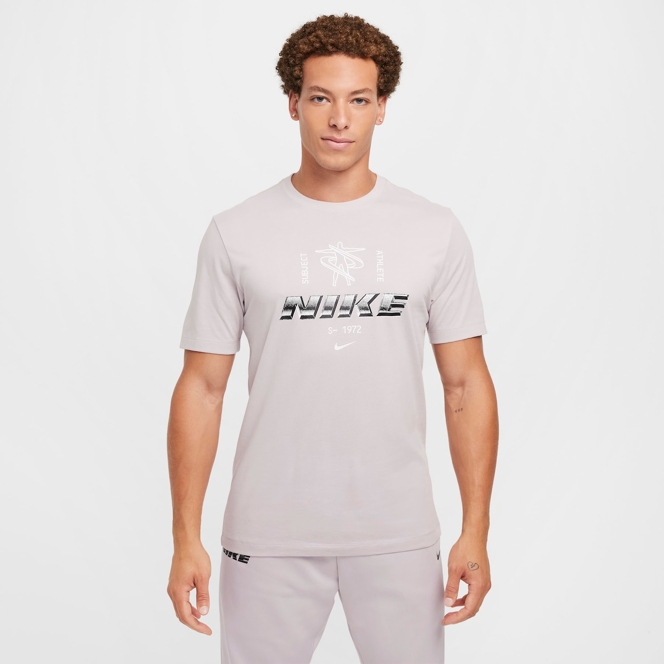 Camiseta Nike Fri-FIT GFX Masculina