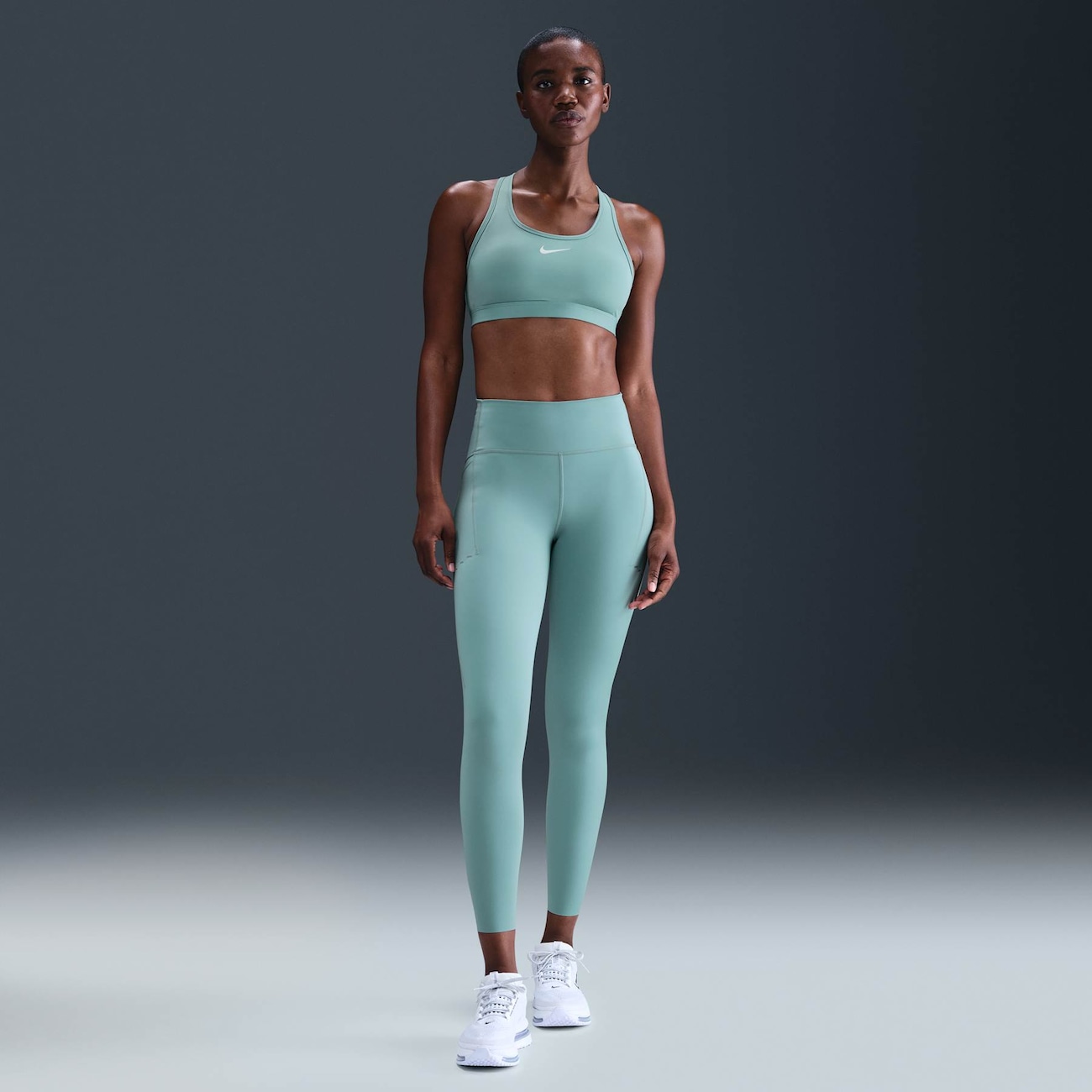 Legging Nike Dri-FIT Swift Feminina