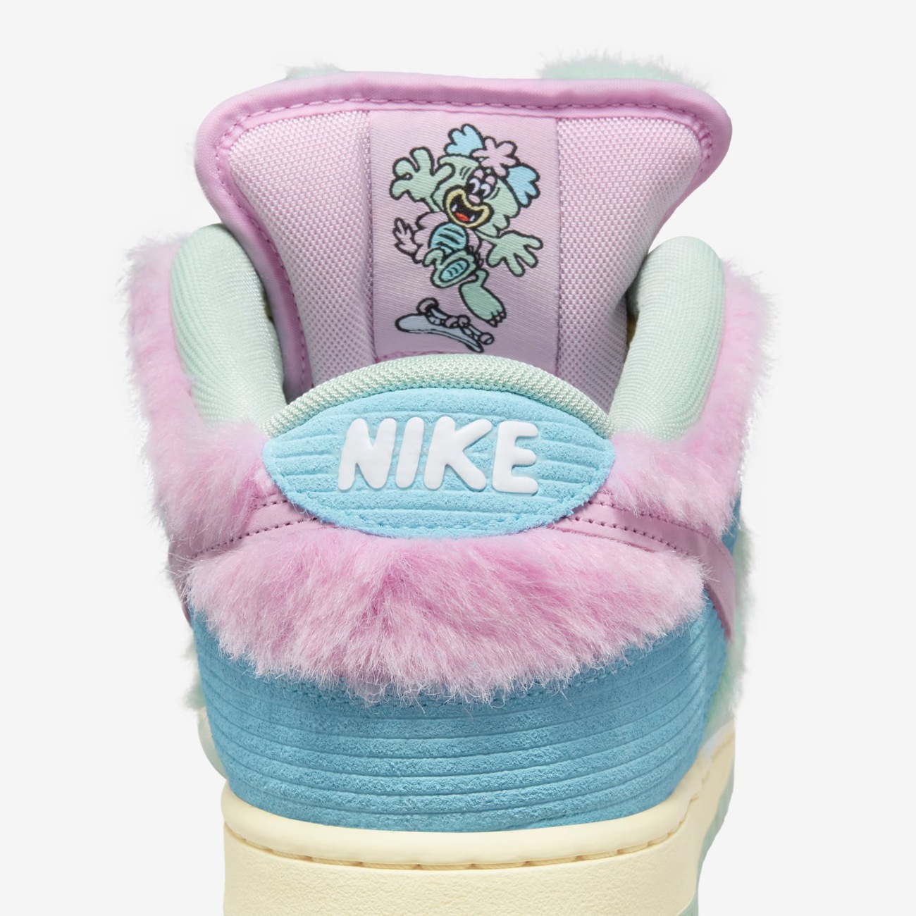 Verdy x SB Dunk Low Visty - Nike