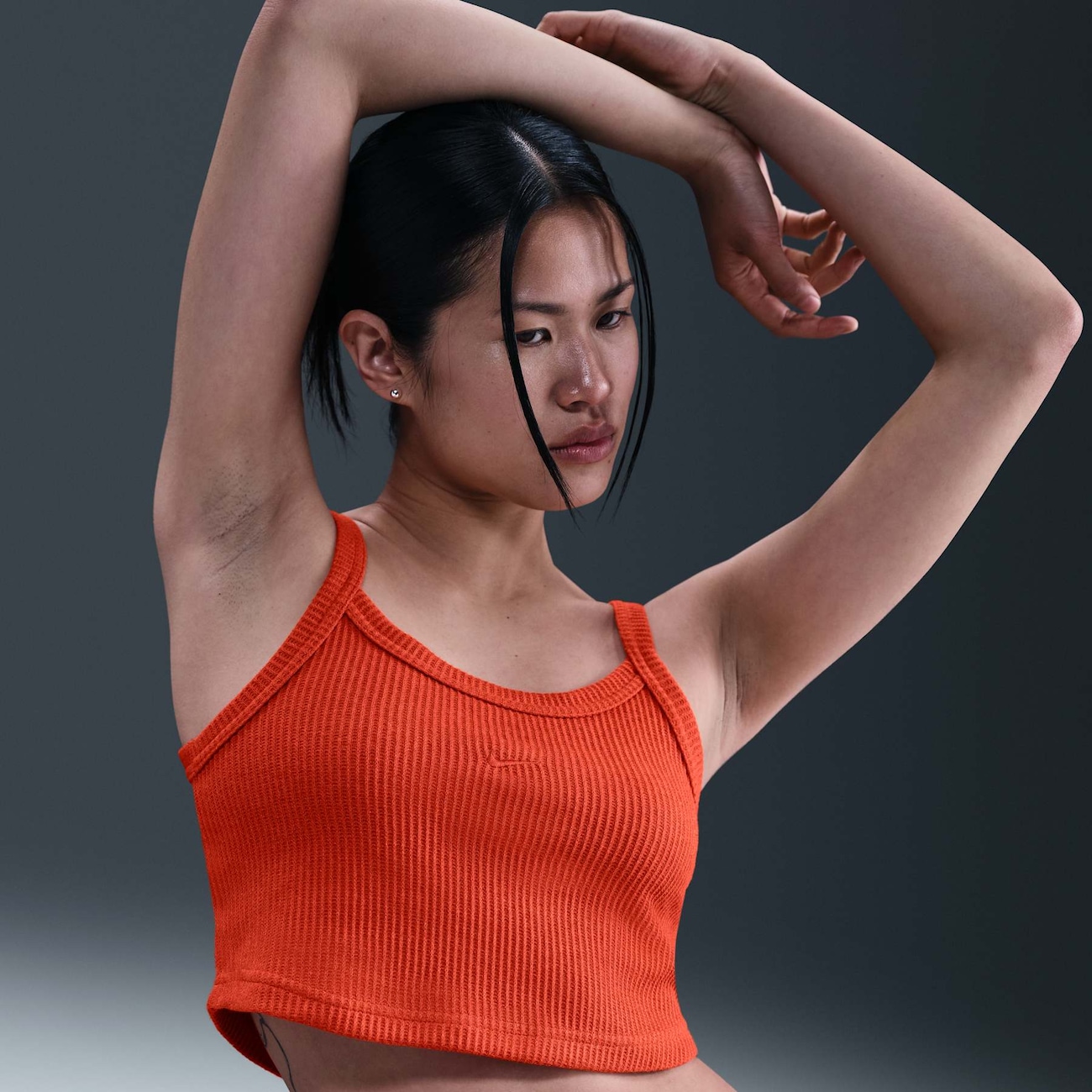 Regata Cropped Nike Sportswear Chill Feminina