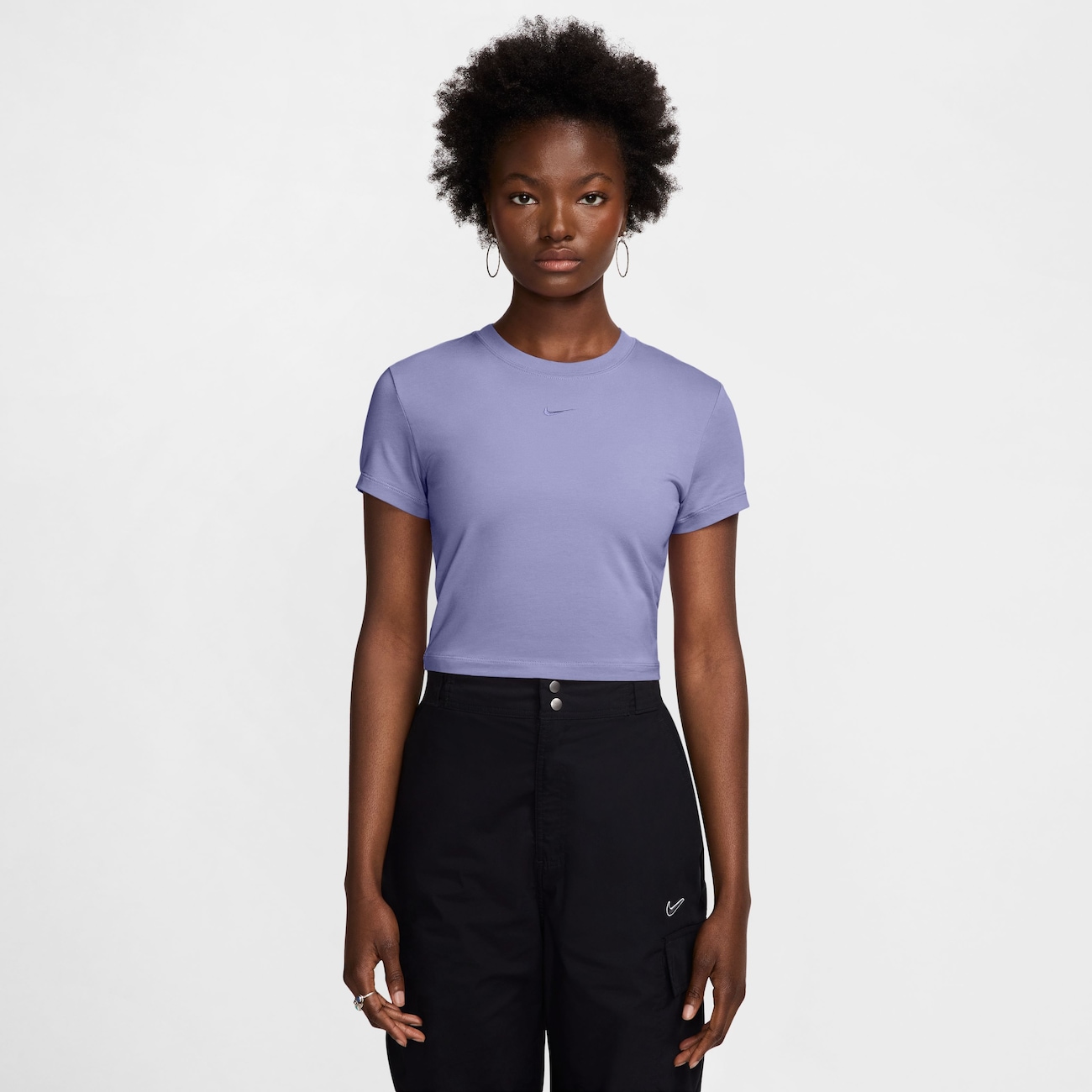 Camiseta Nike Sportswear Chill Knit Cropped Feminina