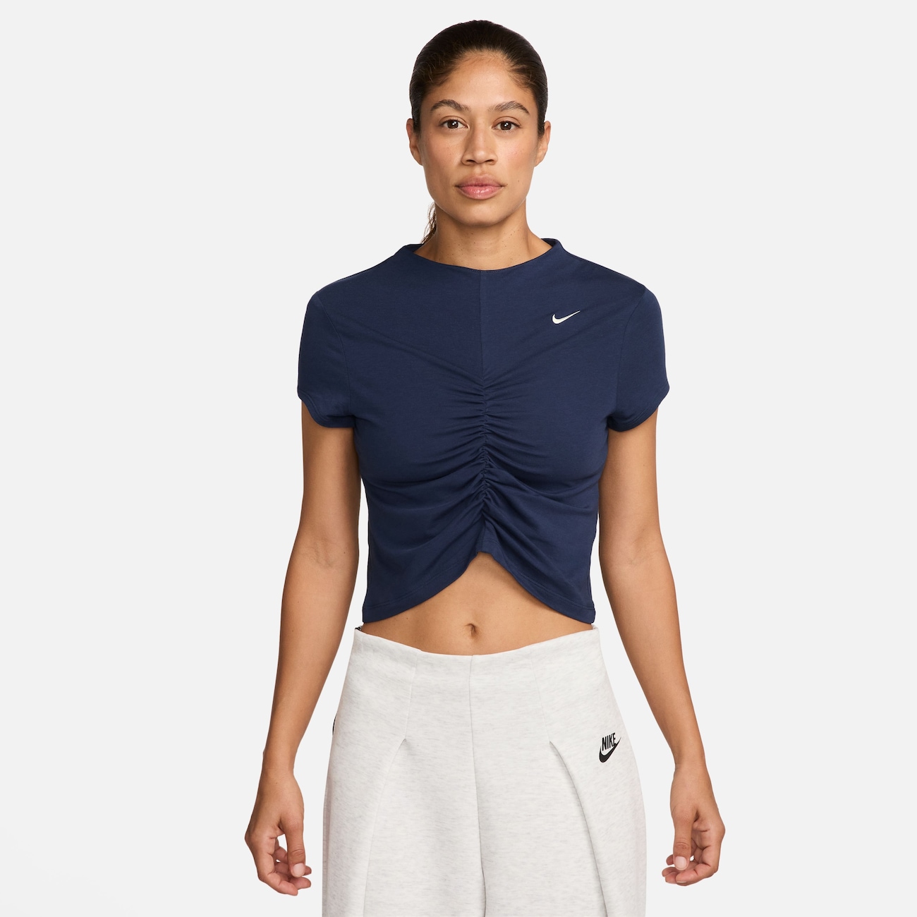Camiseta Cropped Nike Sportswear Chill Knit Feminina
