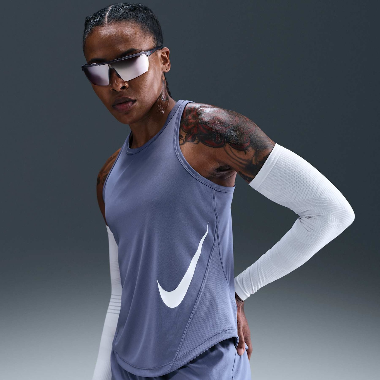 Regata Dri-FIT Nike Swoosh Feminina