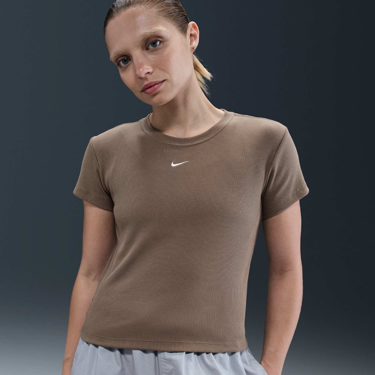 Camiseta Nike Sportswear Feminina