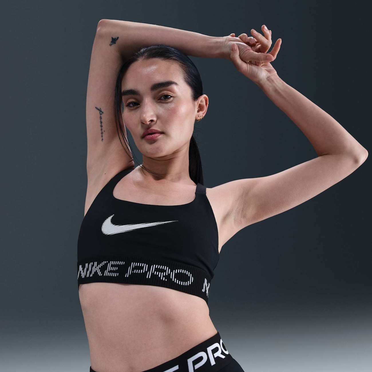 Top Nike Pro Feminino