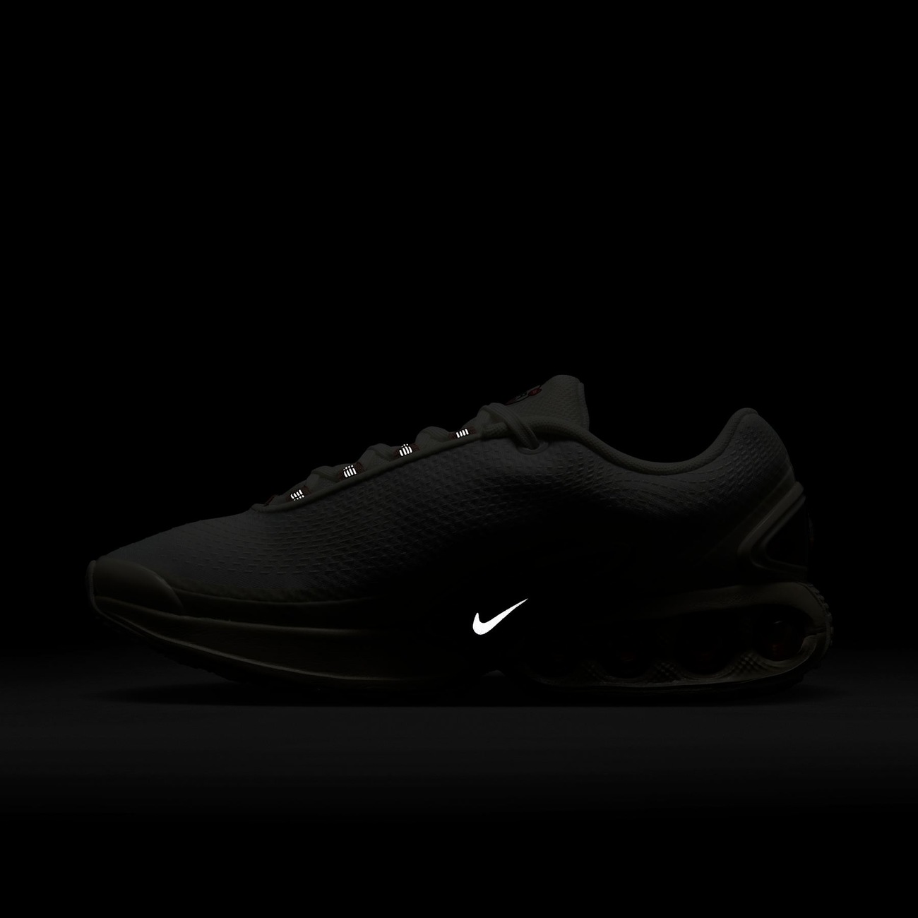 Tênis Nike Air Max DN Feminino - Nike