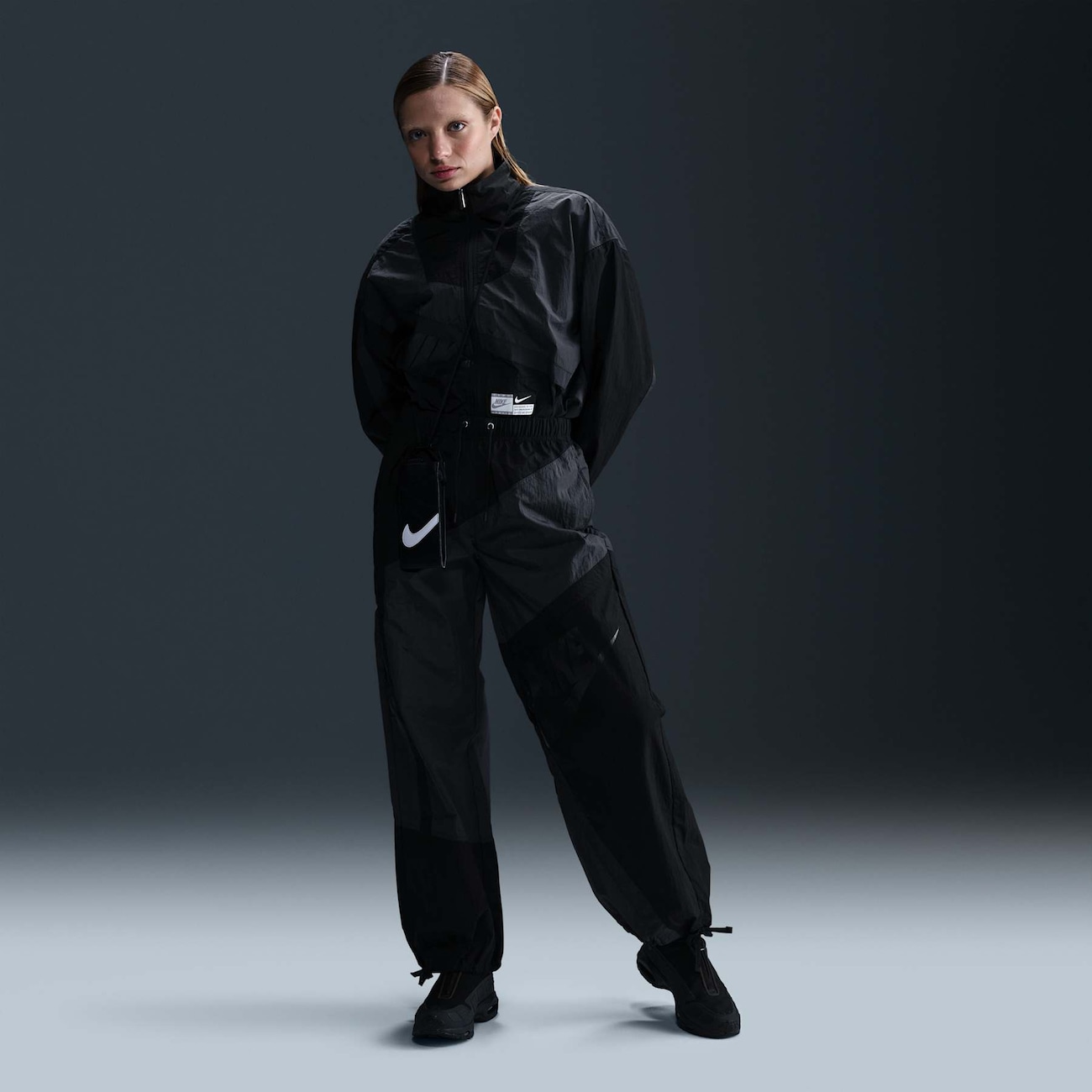 Calça Nike Sportswear Woven Feminina