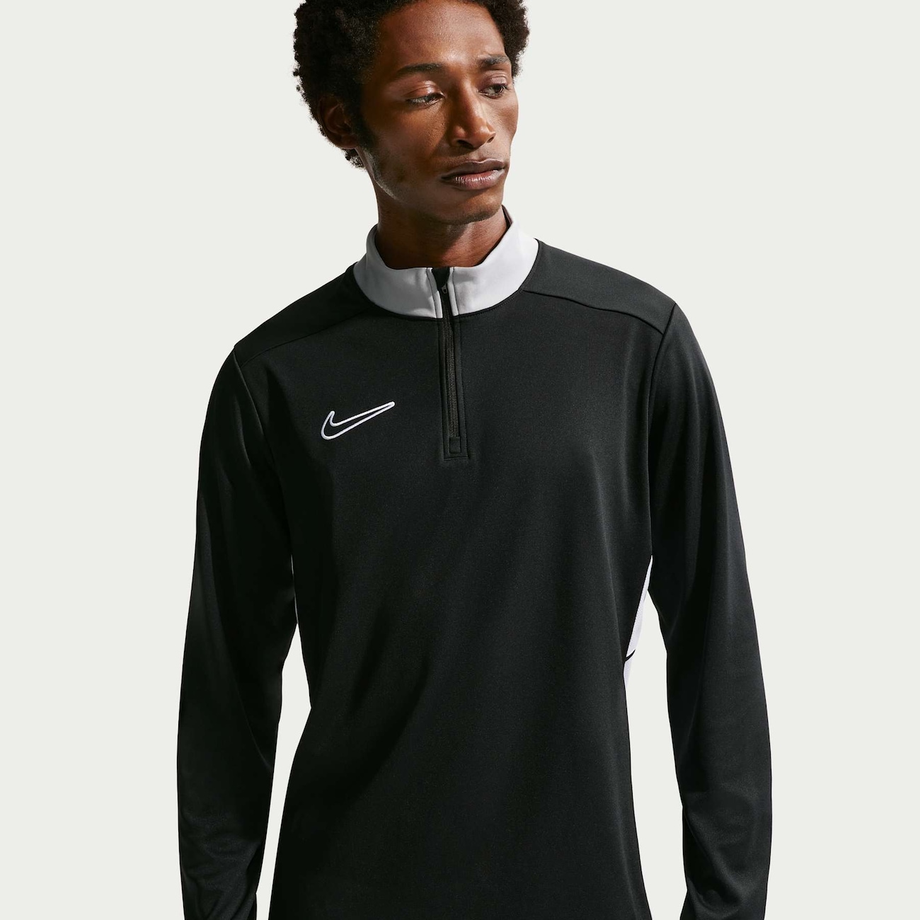Camiseta Dri-FIT Nike Manga Longa Academy Masculina