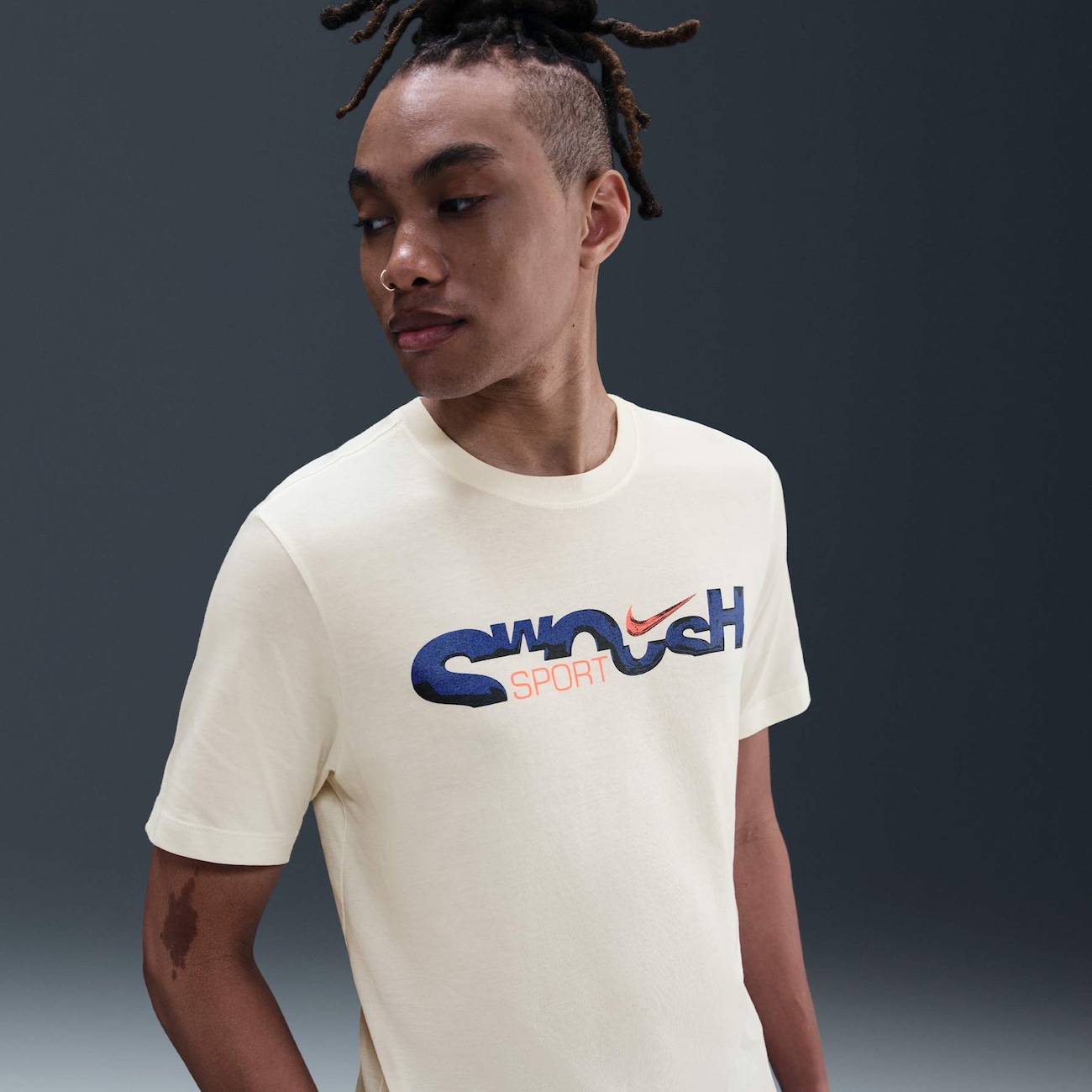 Camiseta Nike Sportswear Swoosh Masculina