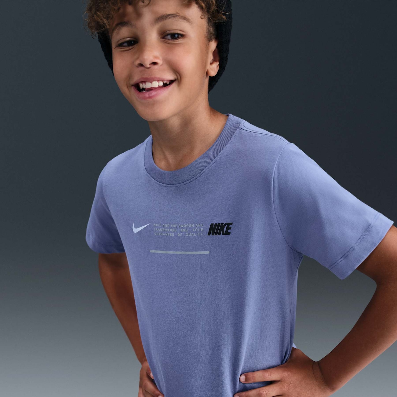 Camiseta Nike Club Brand Energy Infantil