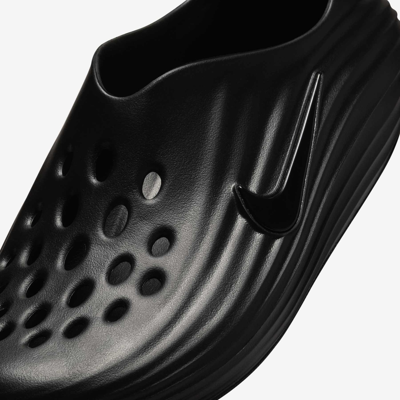 ReactX Rejuven8 Triple Black - Nike