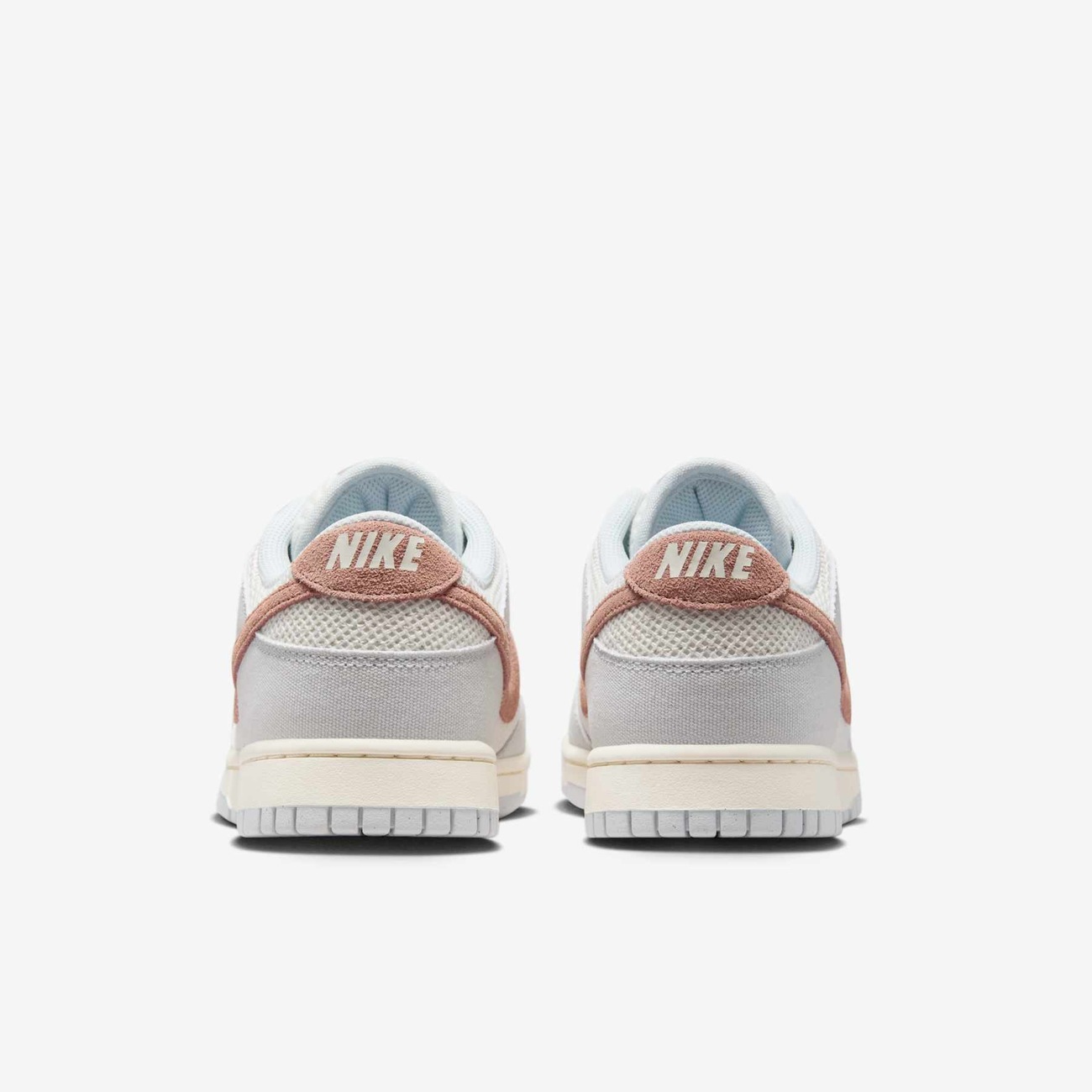 Dunk Low Retro SE - Nike