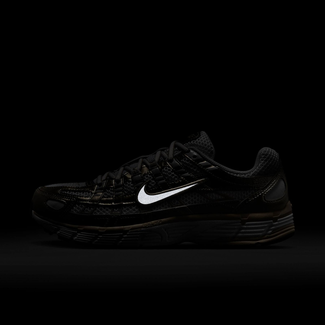 Women's P-6000 - Nike