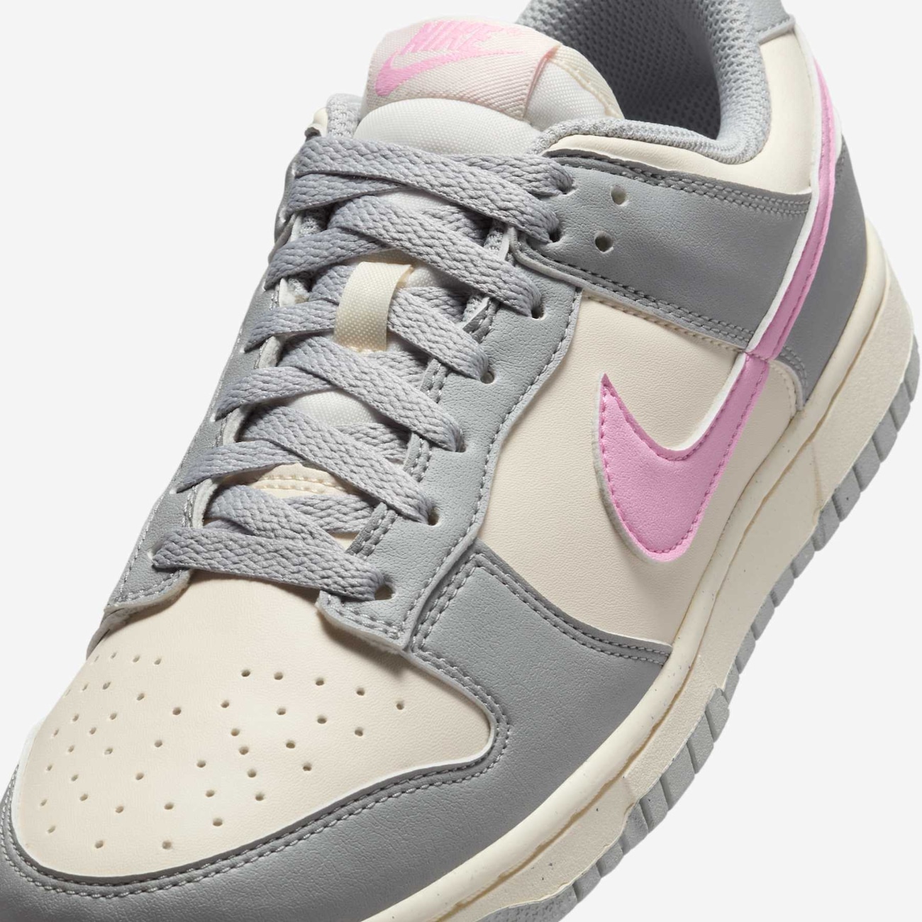 Women's Dunk Low - Nike