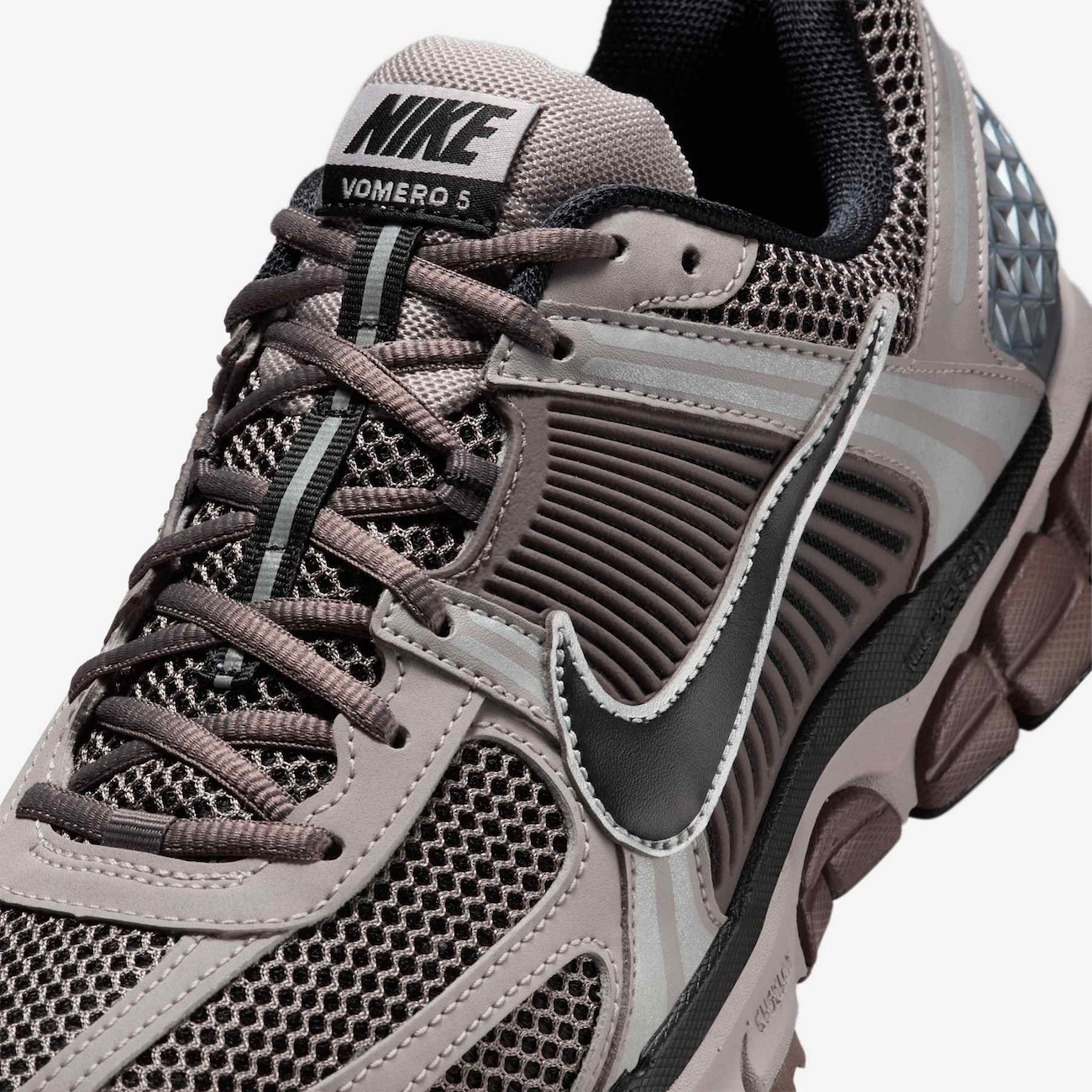 Nike Zoom Vomero 5 - Nike