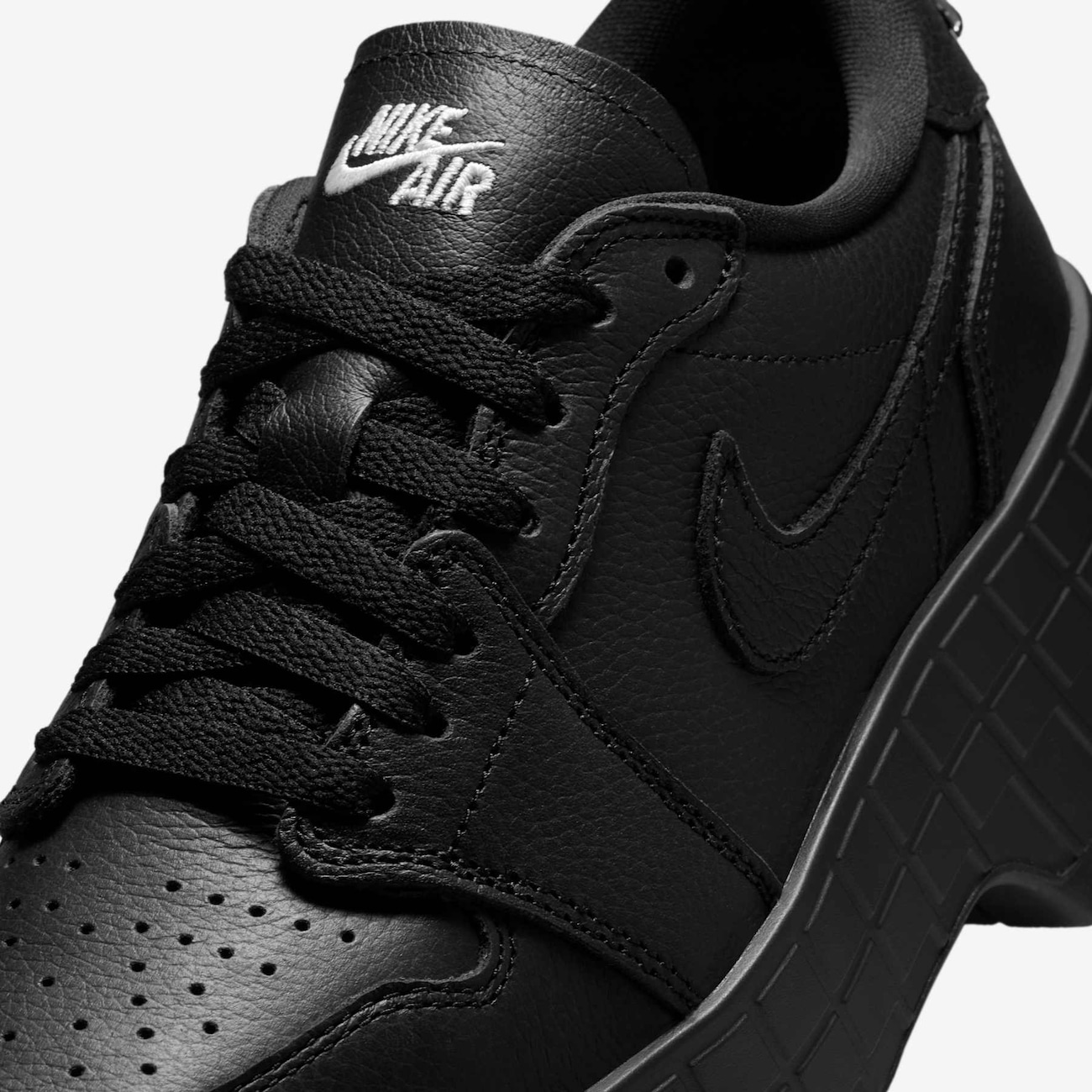 Women's Air Jordan 1 Brooklyn Low Metallic Black - Nike