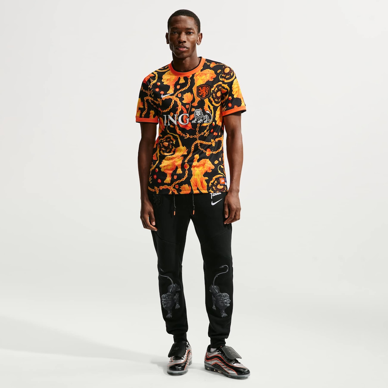 Camiseta Holanda Nike x Patta Dri-FIT Academy Pro Pré-Jogo
