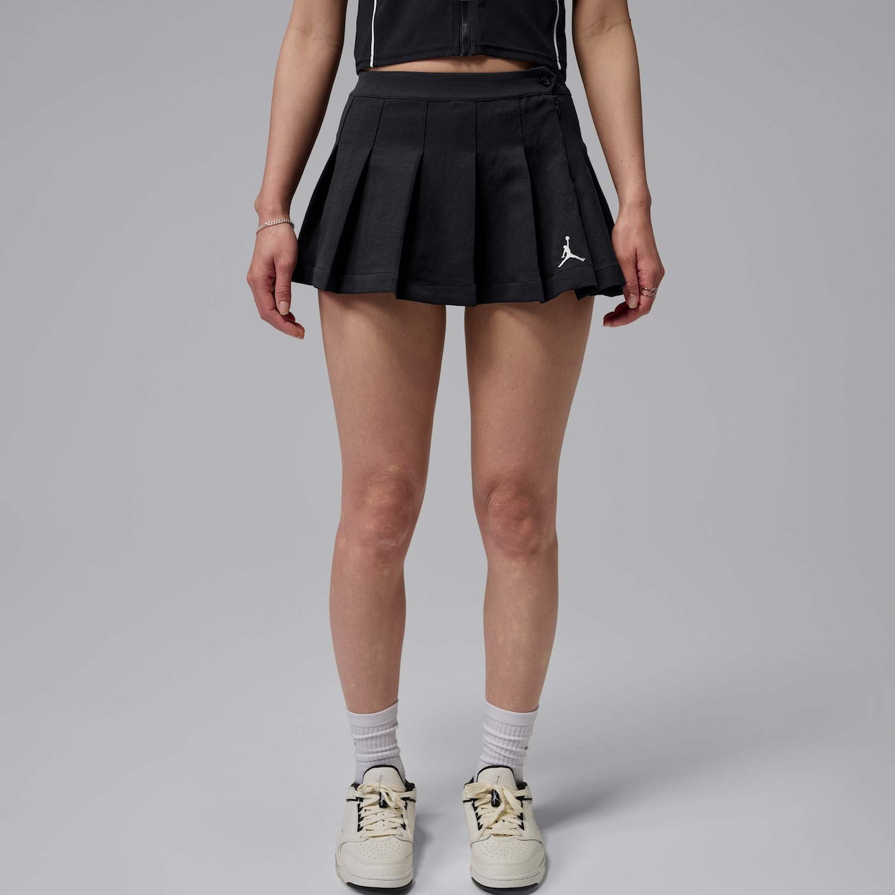Shorts Saia Jordan Break Plissada Feminina
