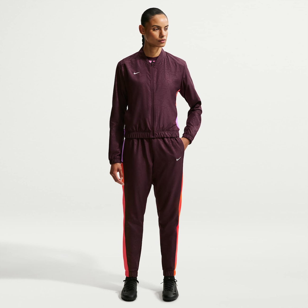 Agasalho Dri-FIT Nike Academy 25 Woven Feminino