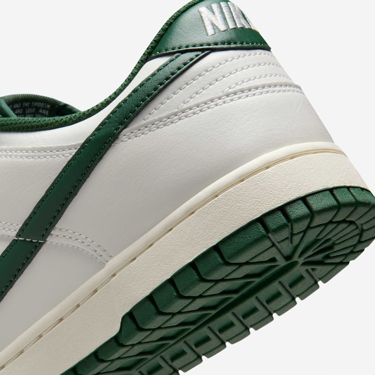 Nike Dunk Low - Nike