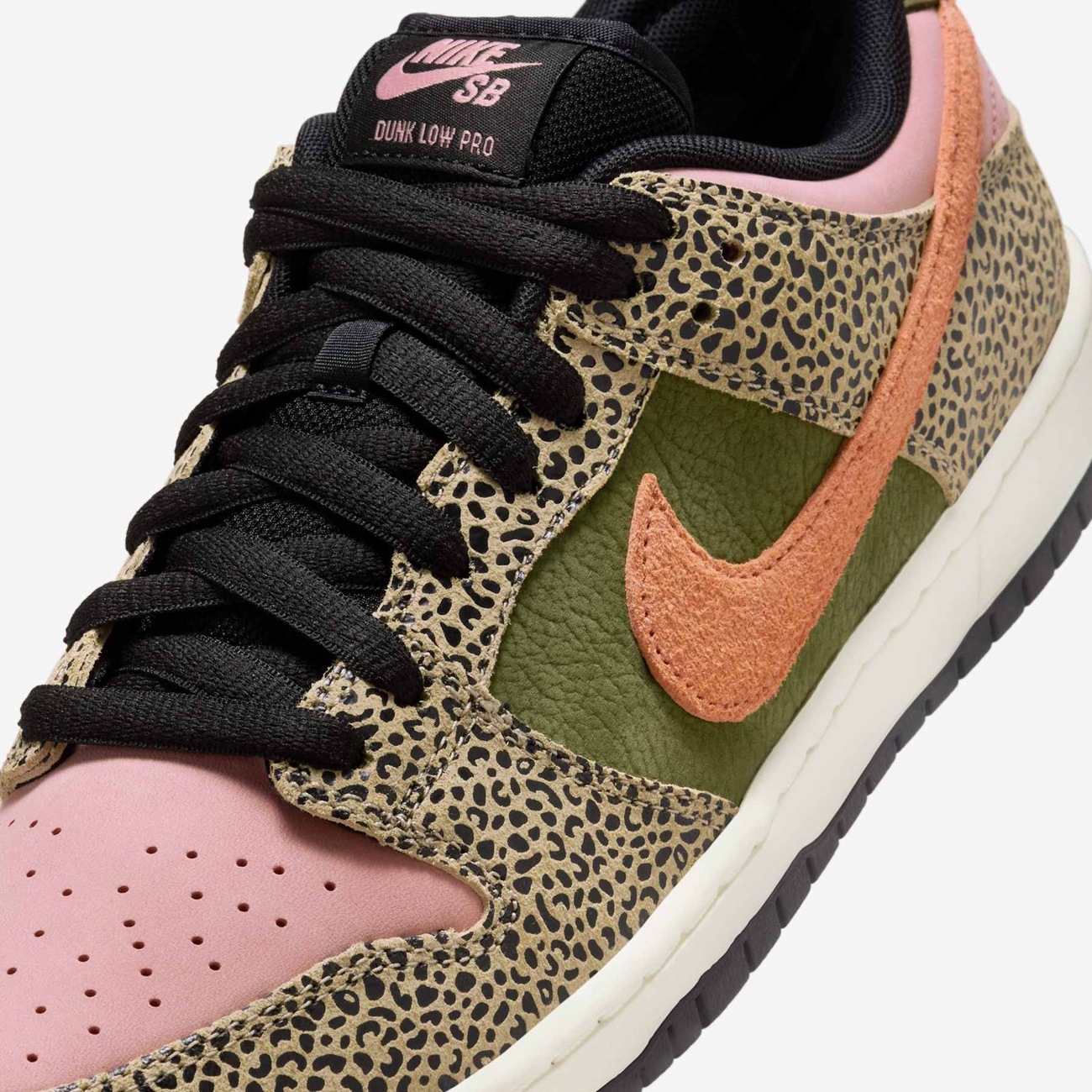 Nike SB Dunk Low Pro x Arts-Rec Skateshop Rust Pink and Rough
