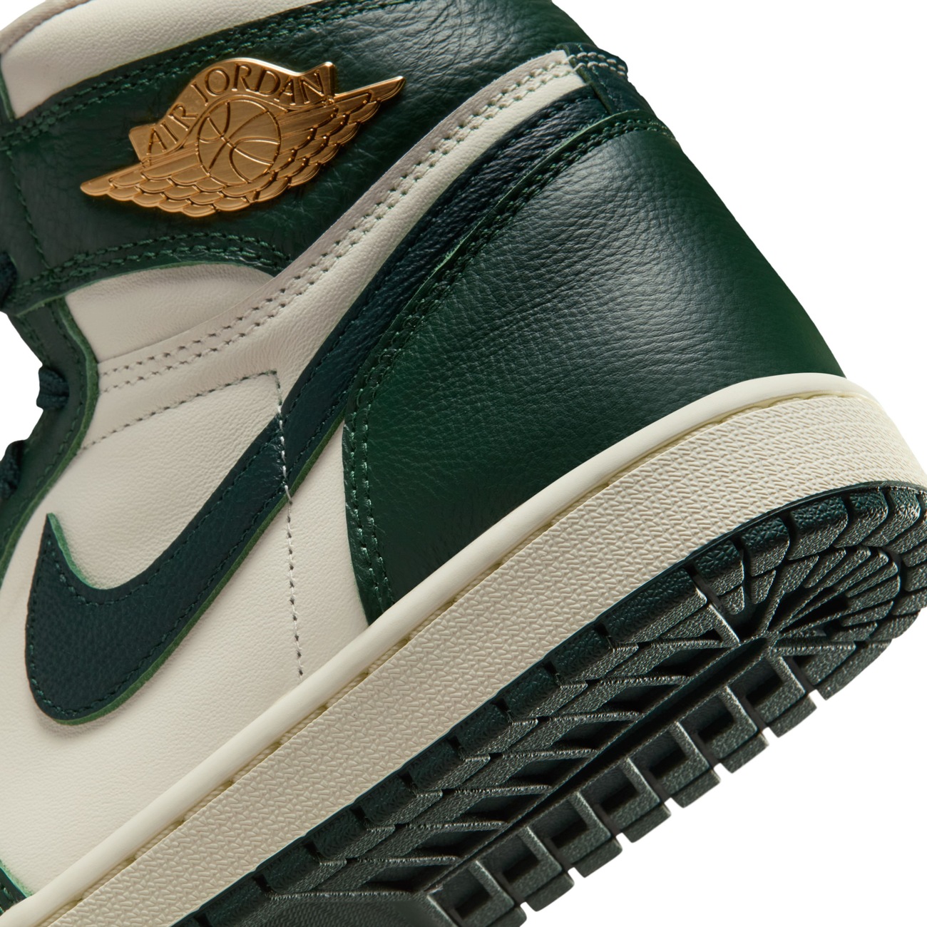 Women's Air Jordan 1 Retro High OG Pro Green - Nike