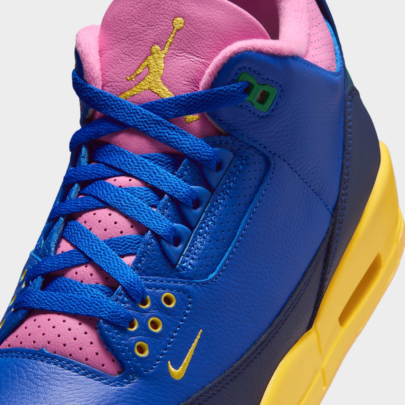 Tênis Air Jordan 3 Retro OG Masculino - Nike