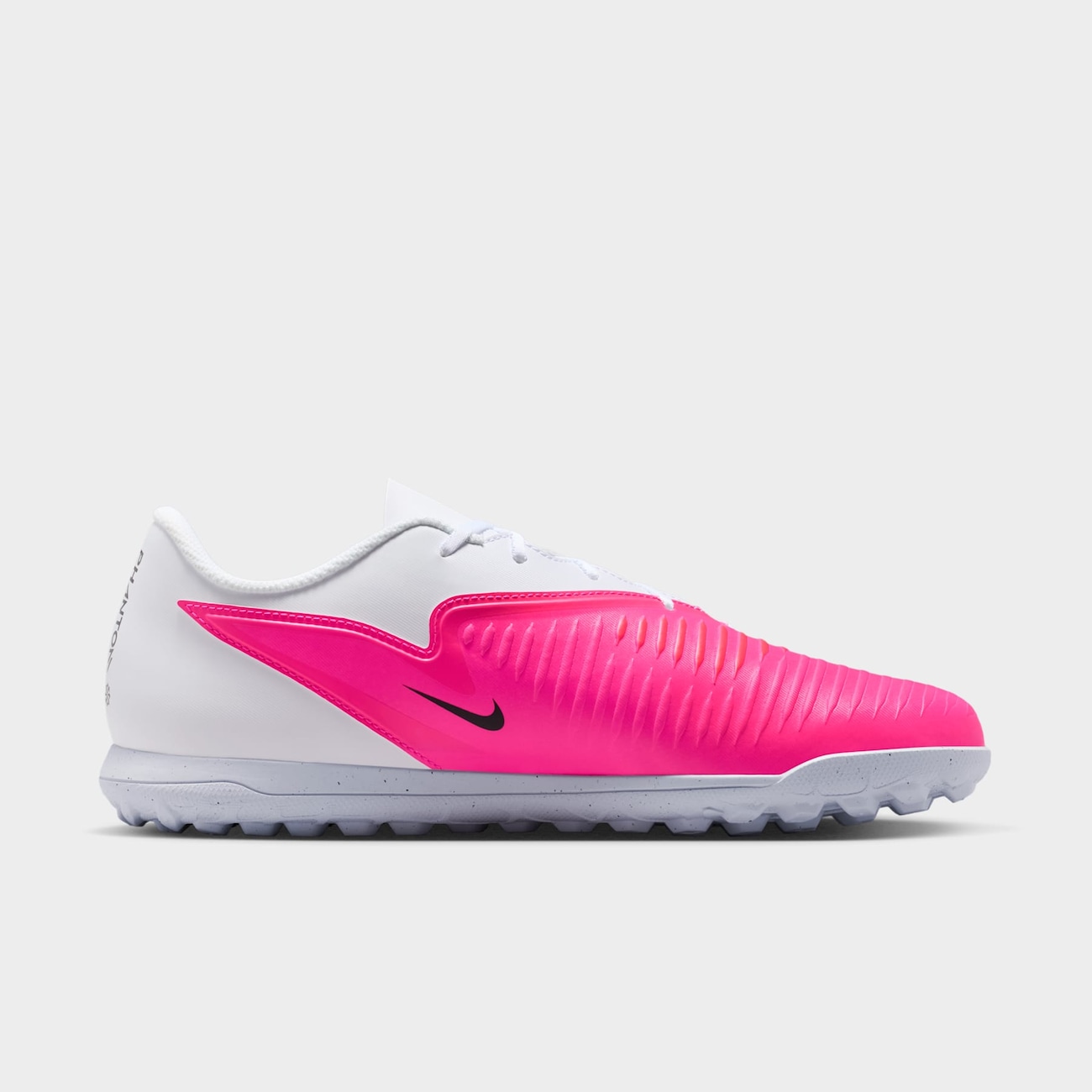 Chuteira Society Nike Phantom 6 Club Low - Nike