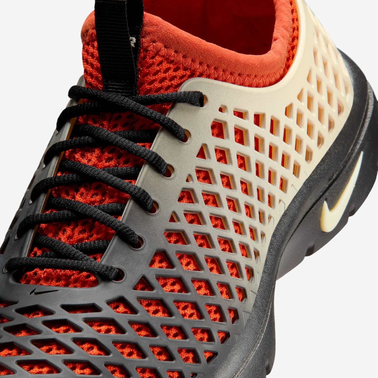 Women's Rejuven8 Run Black and Rust Factor - Nike