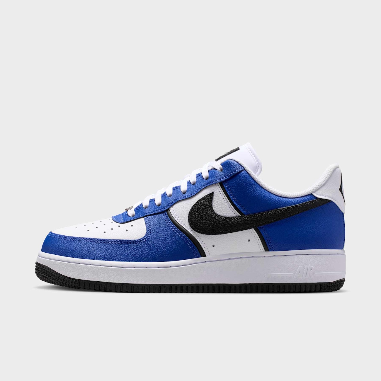 Tênis Nike Air Force 1 '07 LV8 Masculino