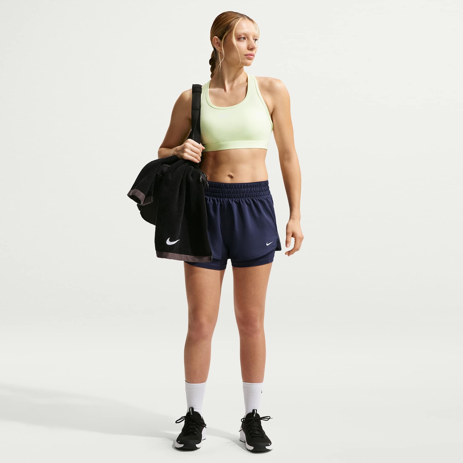 Shorts Nike One Feminino