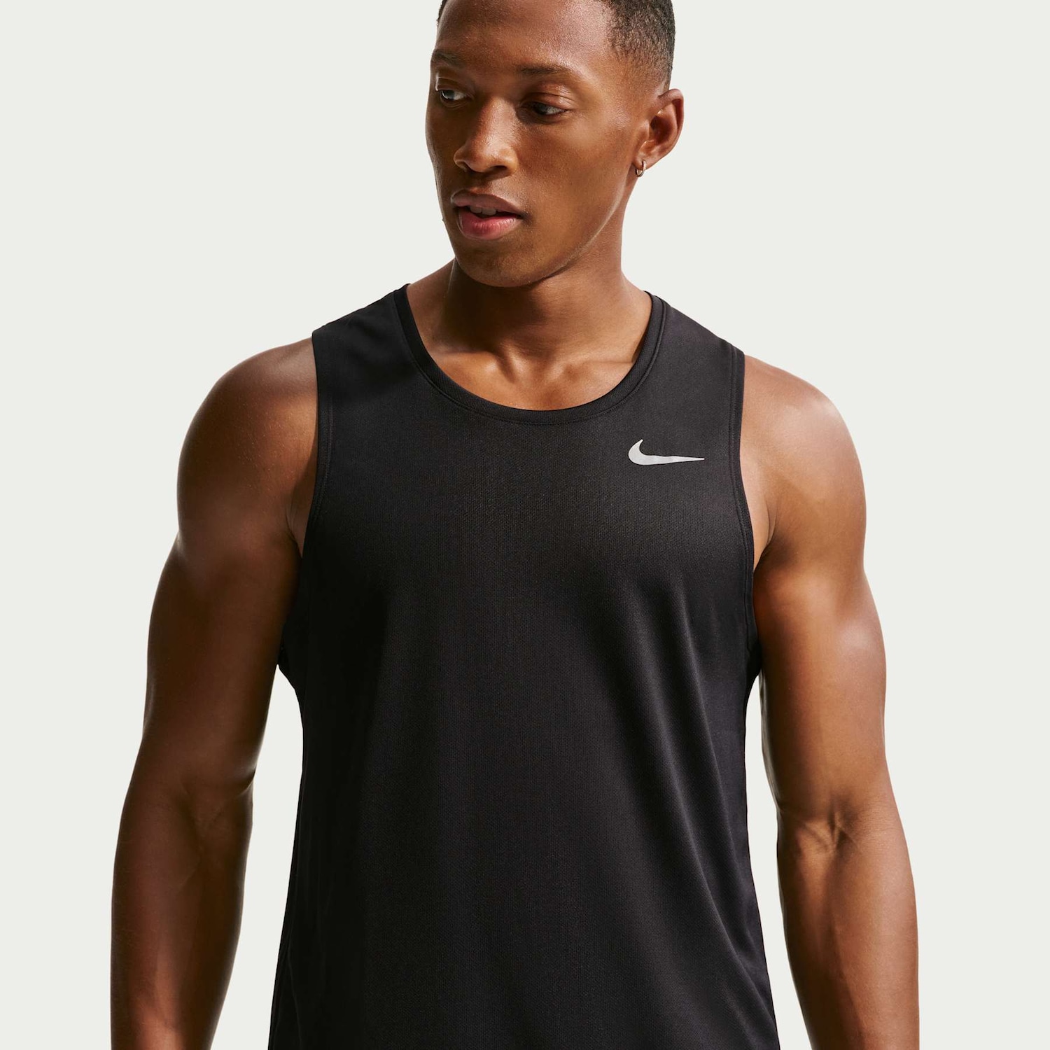 Regata Nike Dri-FIT Miler Masculina | Cor: Preto | Tamanho: 3G