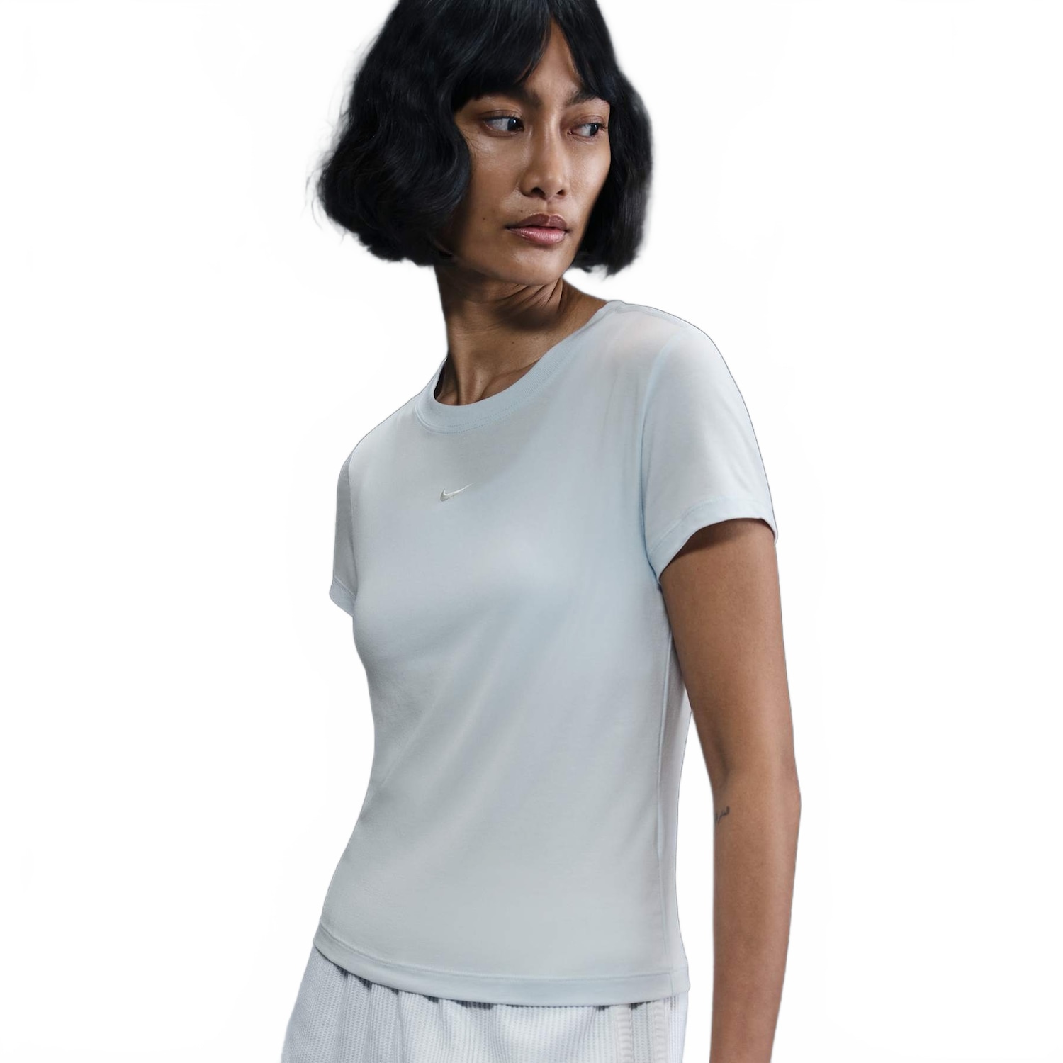 Camiseta Nike Sportswear Chill Knit Feminina