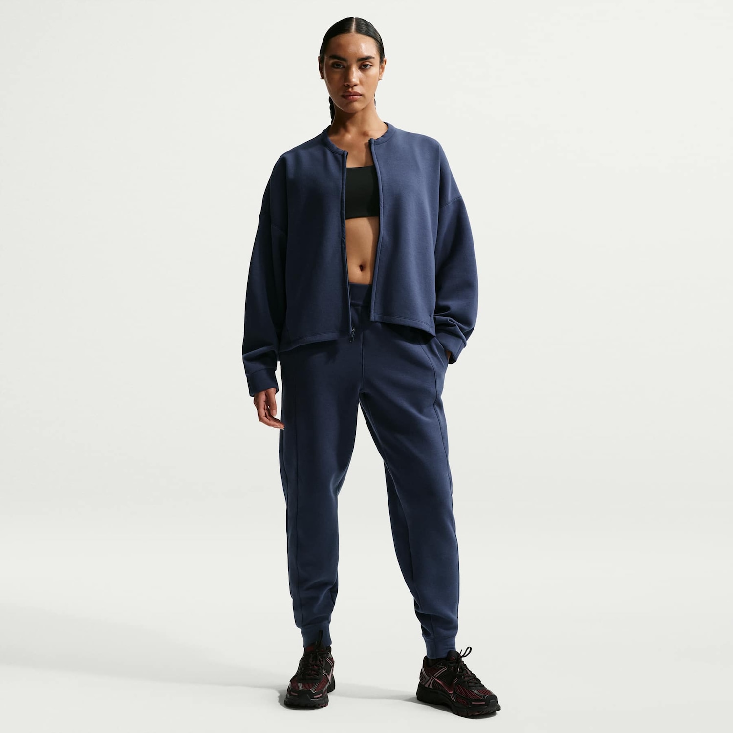 Calça Nike Dri-FIT Jogger Soft 24.7 Feminina