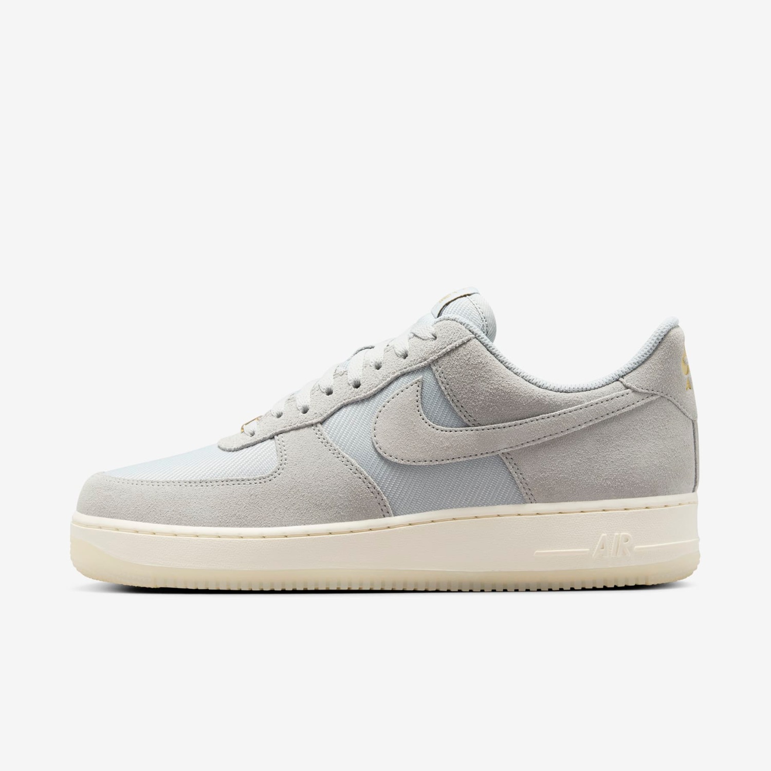 Tênis Nike Air Force 1 ’07 LV8 Masculino