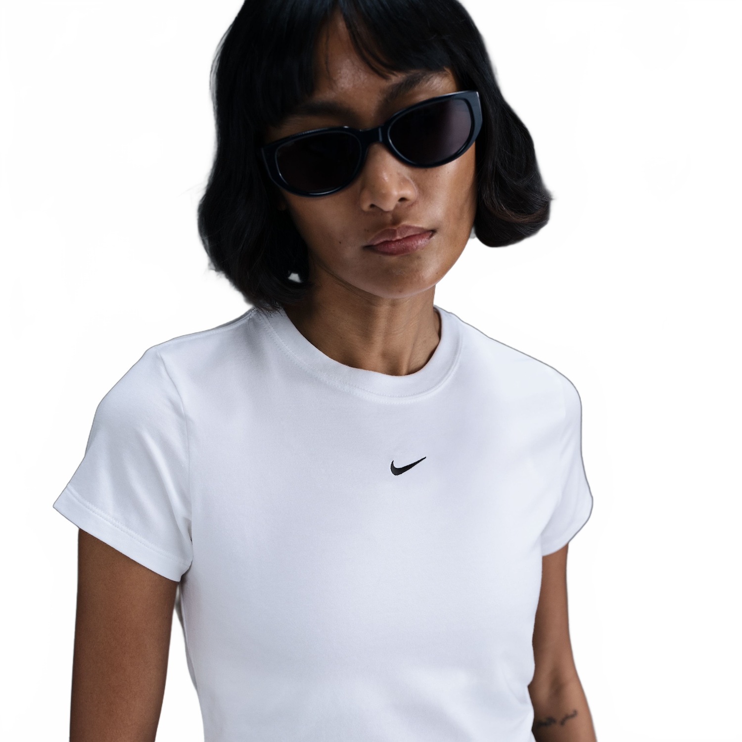 Camiseta Nike Sportswear Chill Knit Cropped Feminina