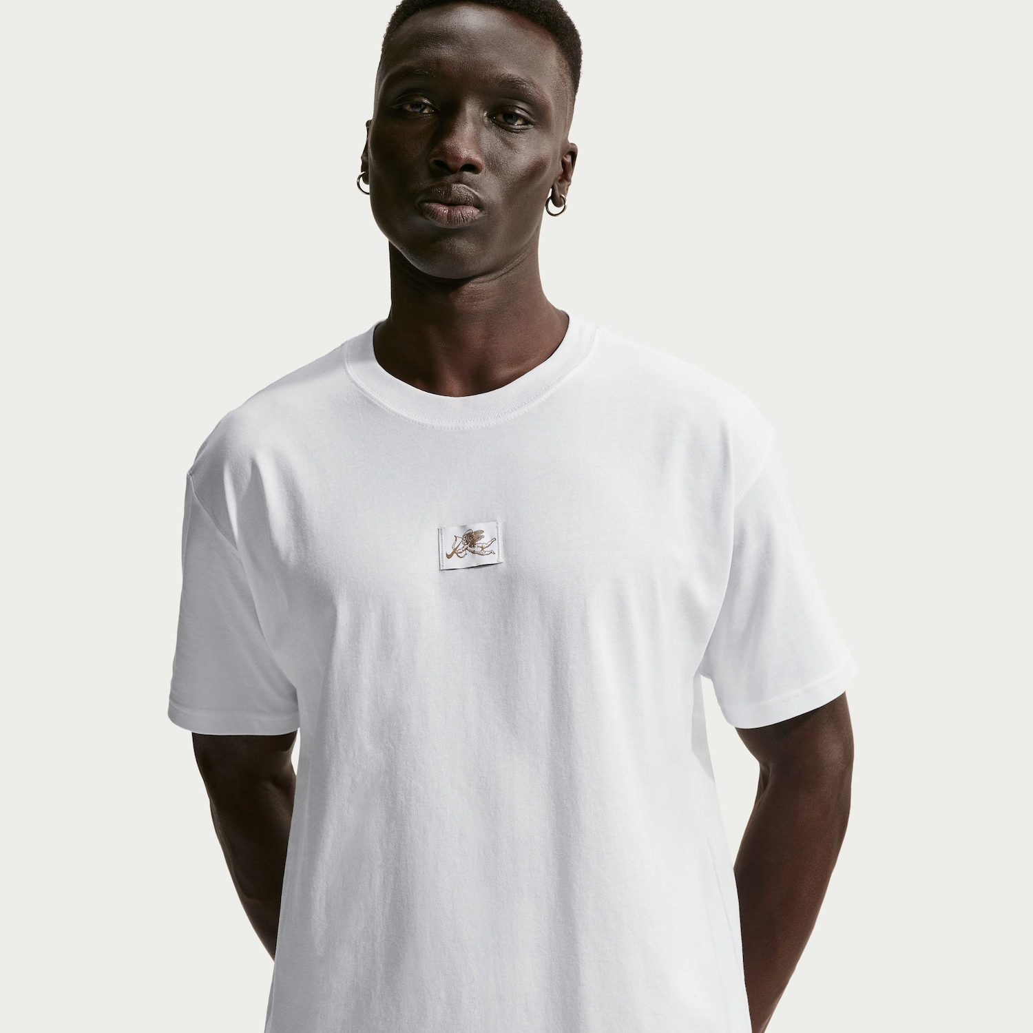 Camiseta Nike Sportswear "Love Is In The Air" Masculina