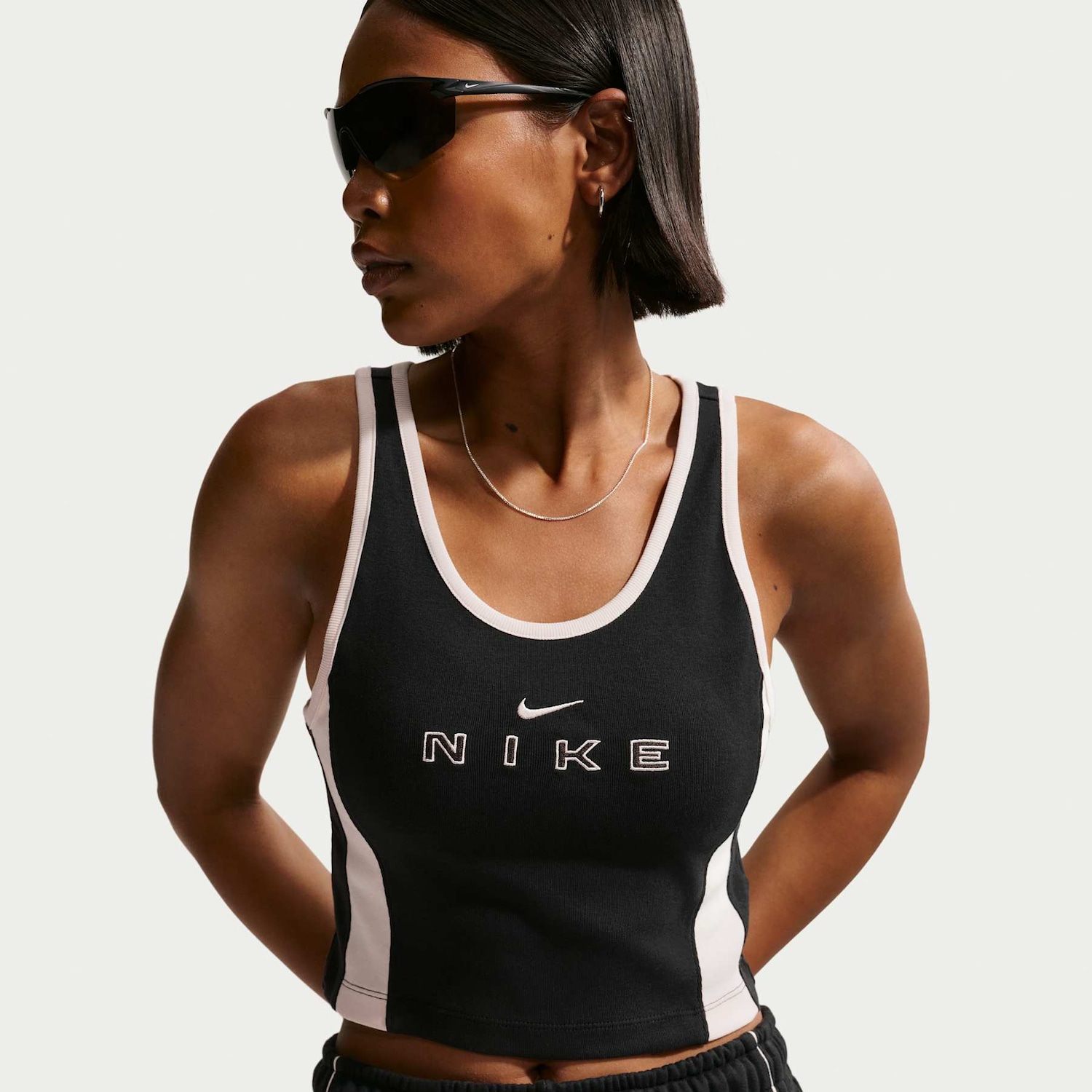 Regata Cropped Nike Sportswear Street Feminina