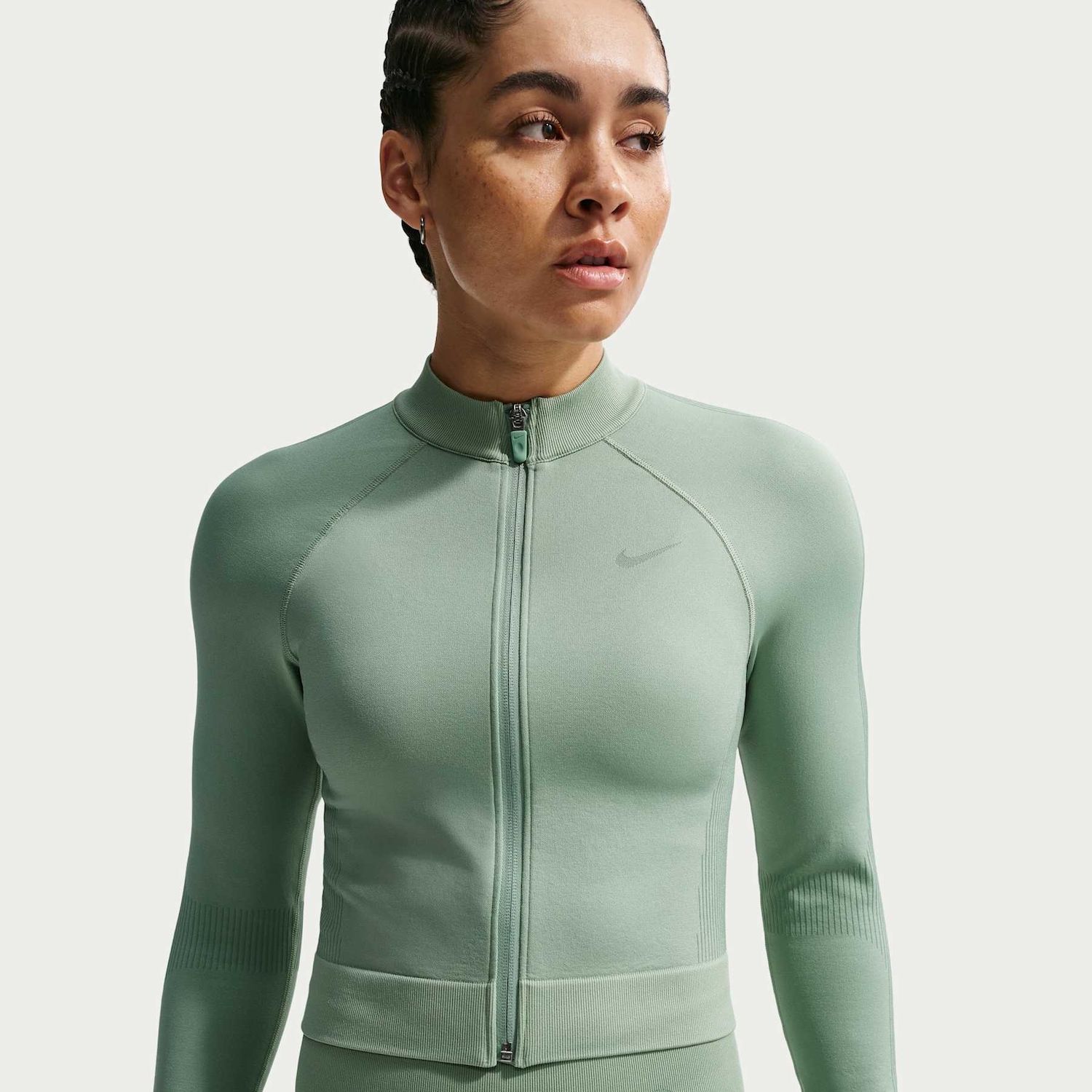 Jaqueta Dri-FIT Nike Pro Slim Feminina