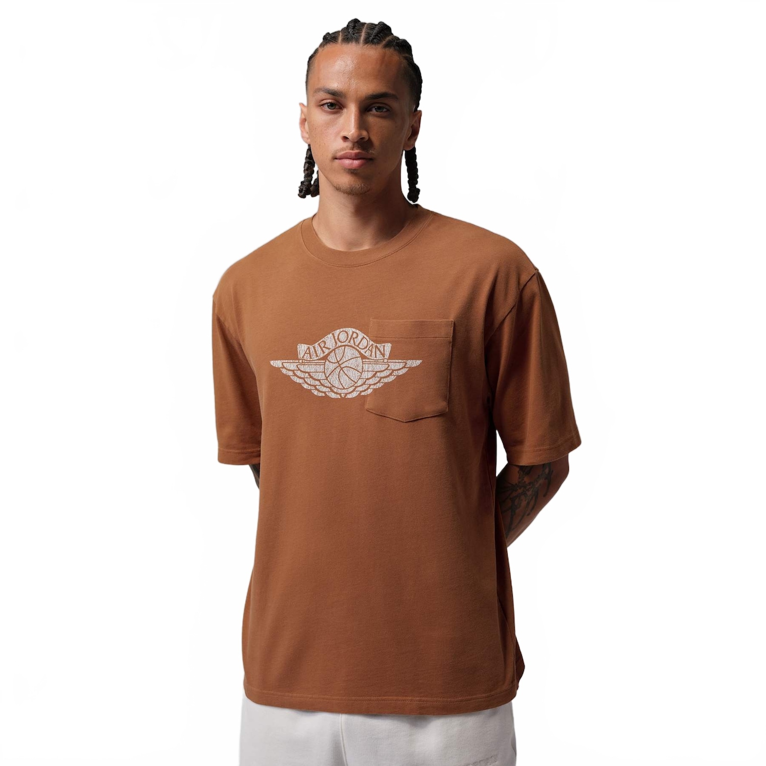 Camiseta Jordan Flight Essentials 85 com Bolso Masculina | Cor: Marrom | Tamanho: G
