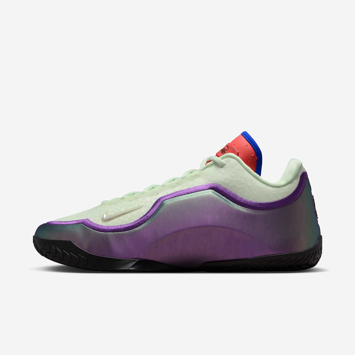 BASKETBALL SHOES