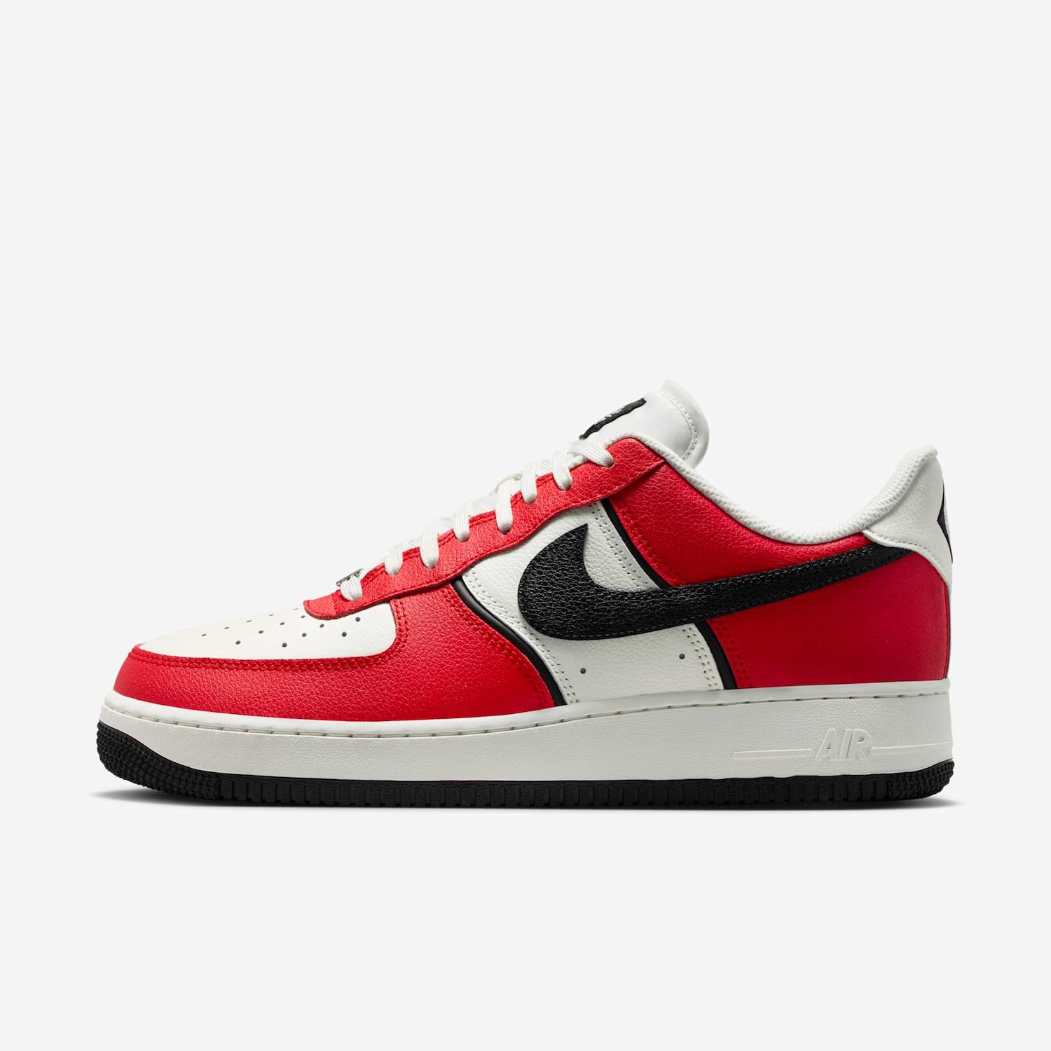 Tênis Nike Air Force 1 '07 LV8 Masculino